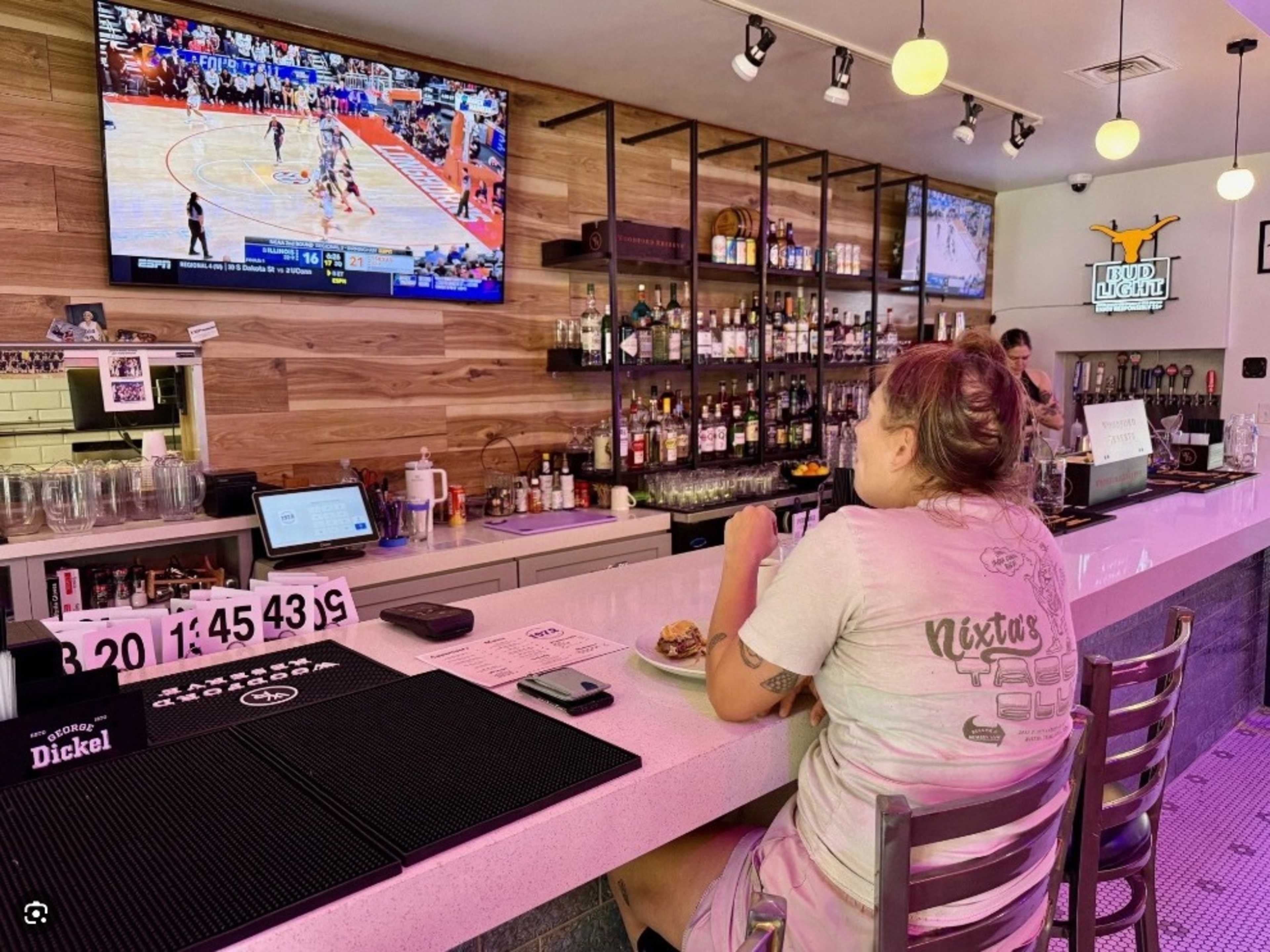 Bar Service