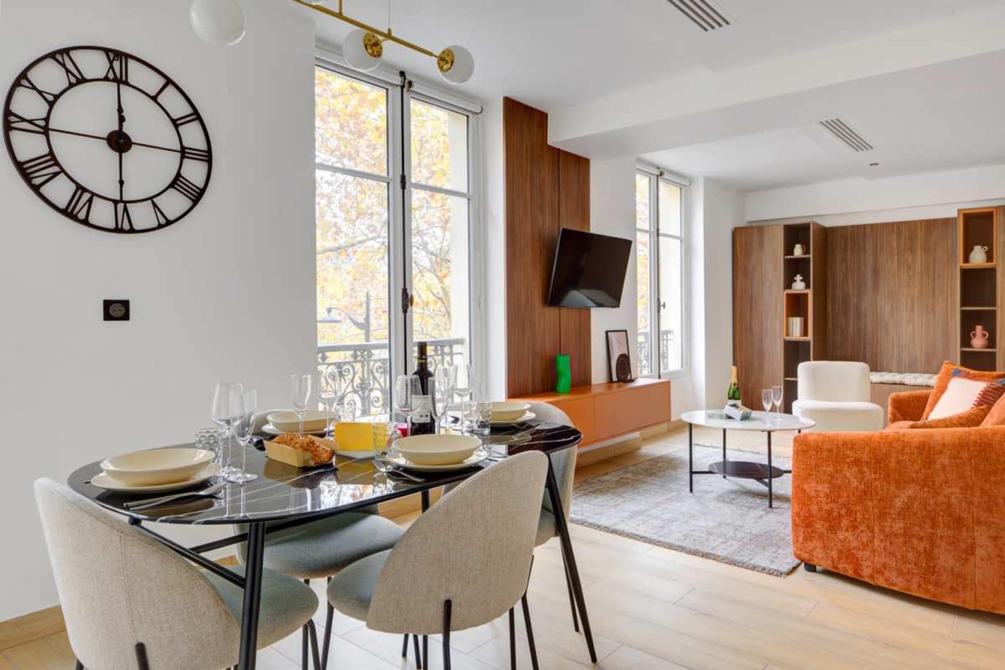 Appartement Design Image in Plaine-Monceau, Paris