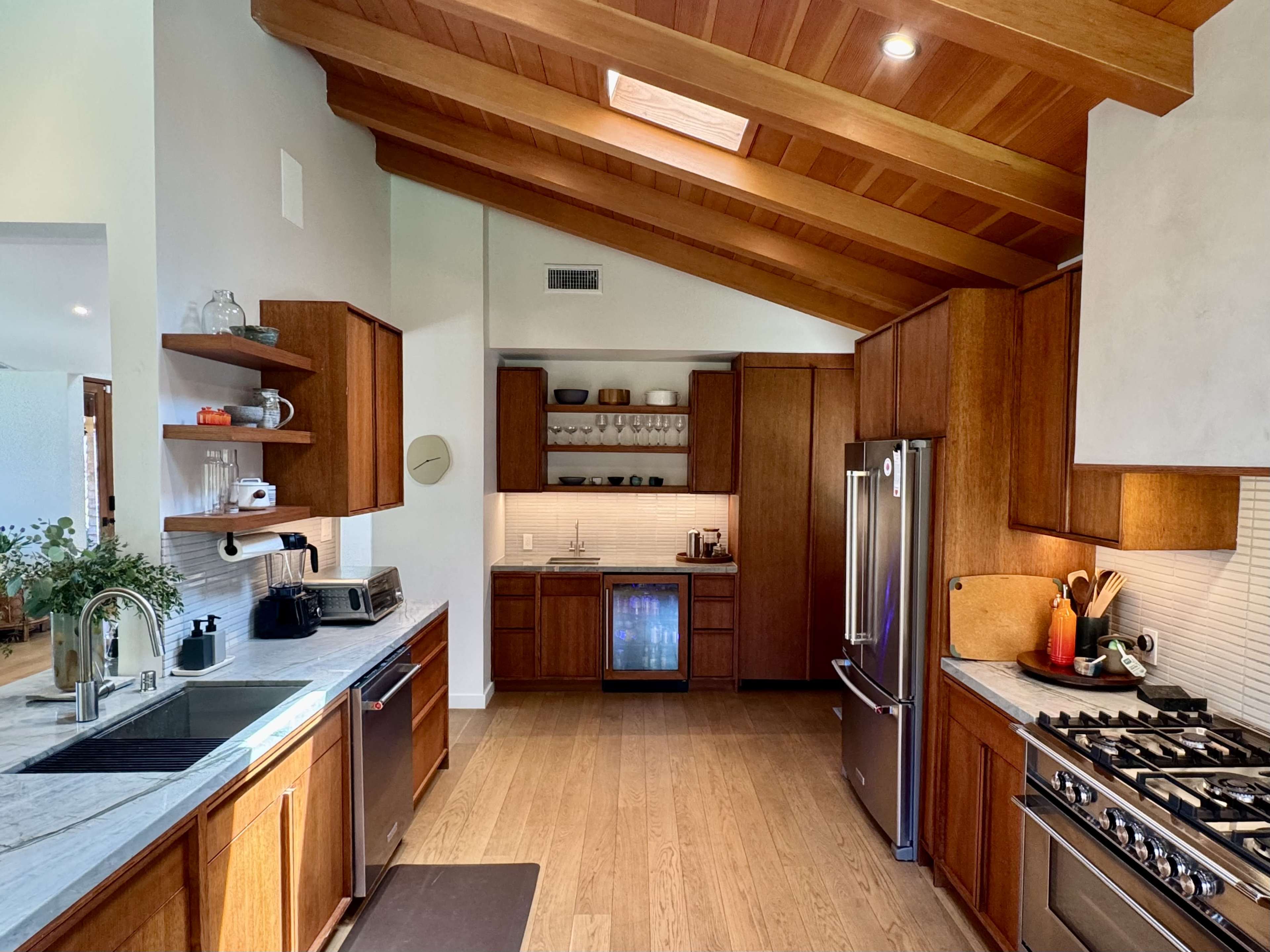 Original Hillside Mid-Century Home with Ocean Views Image in Pacific Palisades, Pacific Palisades, CA