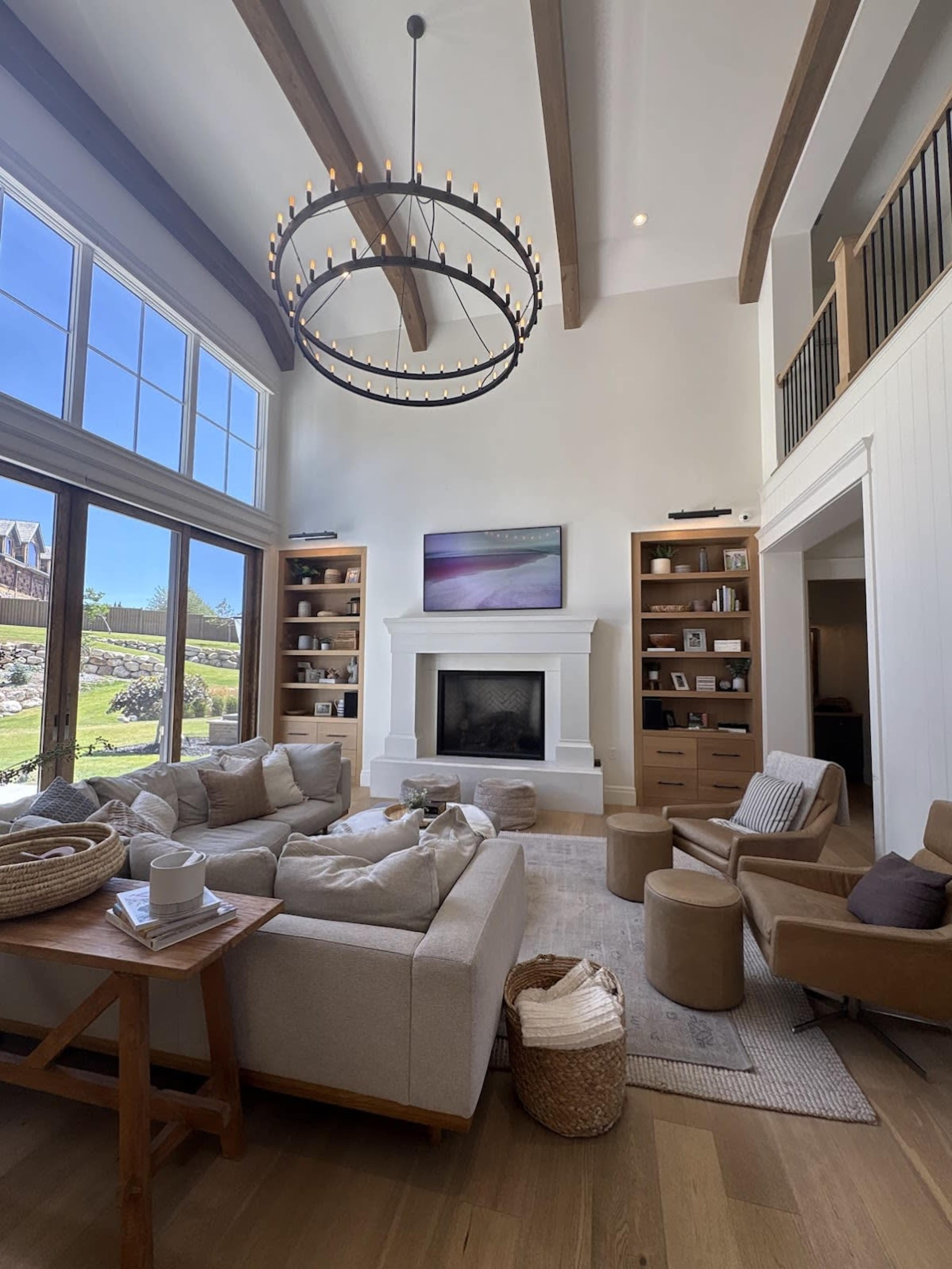 Luxury Alpine Farmhouse with Theater & Private Gym – Perfect for Film, Photo & Meetings Image in Alpine, ALPINE, UT