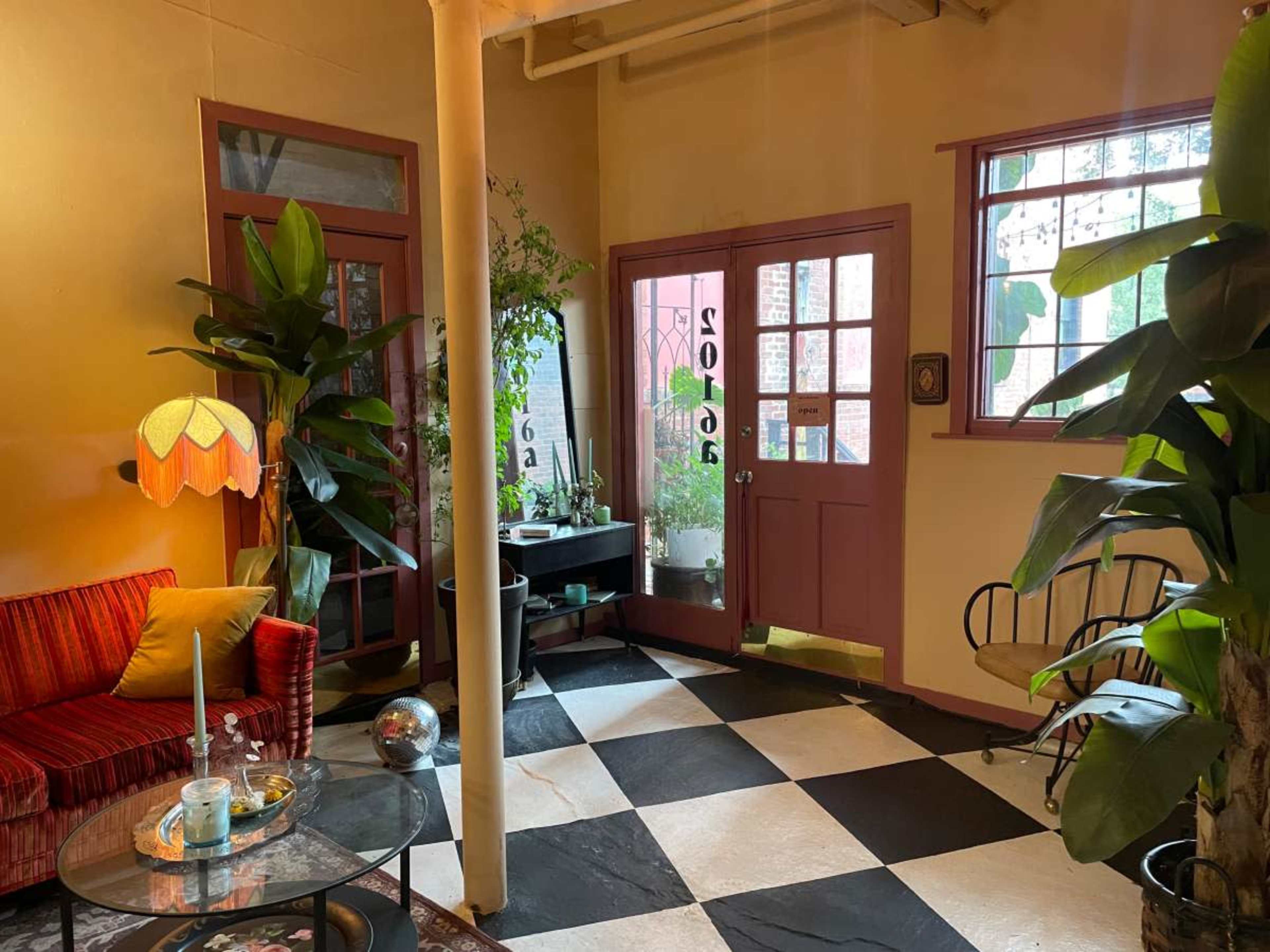 Kansas City Arts District Micro Event Space in a Flower Shop Image in Downtown Kansas City, Kansas City, MO