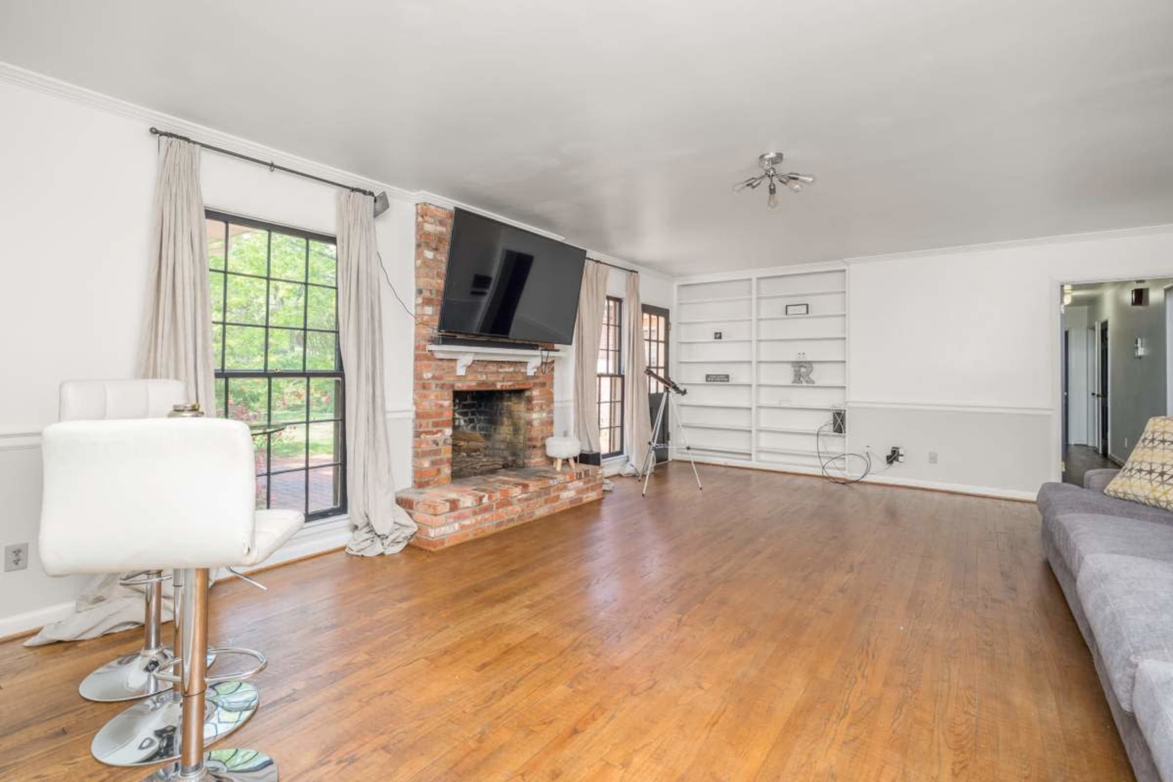 Charming 1965 Gem with a Spacious Yard Image in McGehee/Allendale, Montgomery, AL