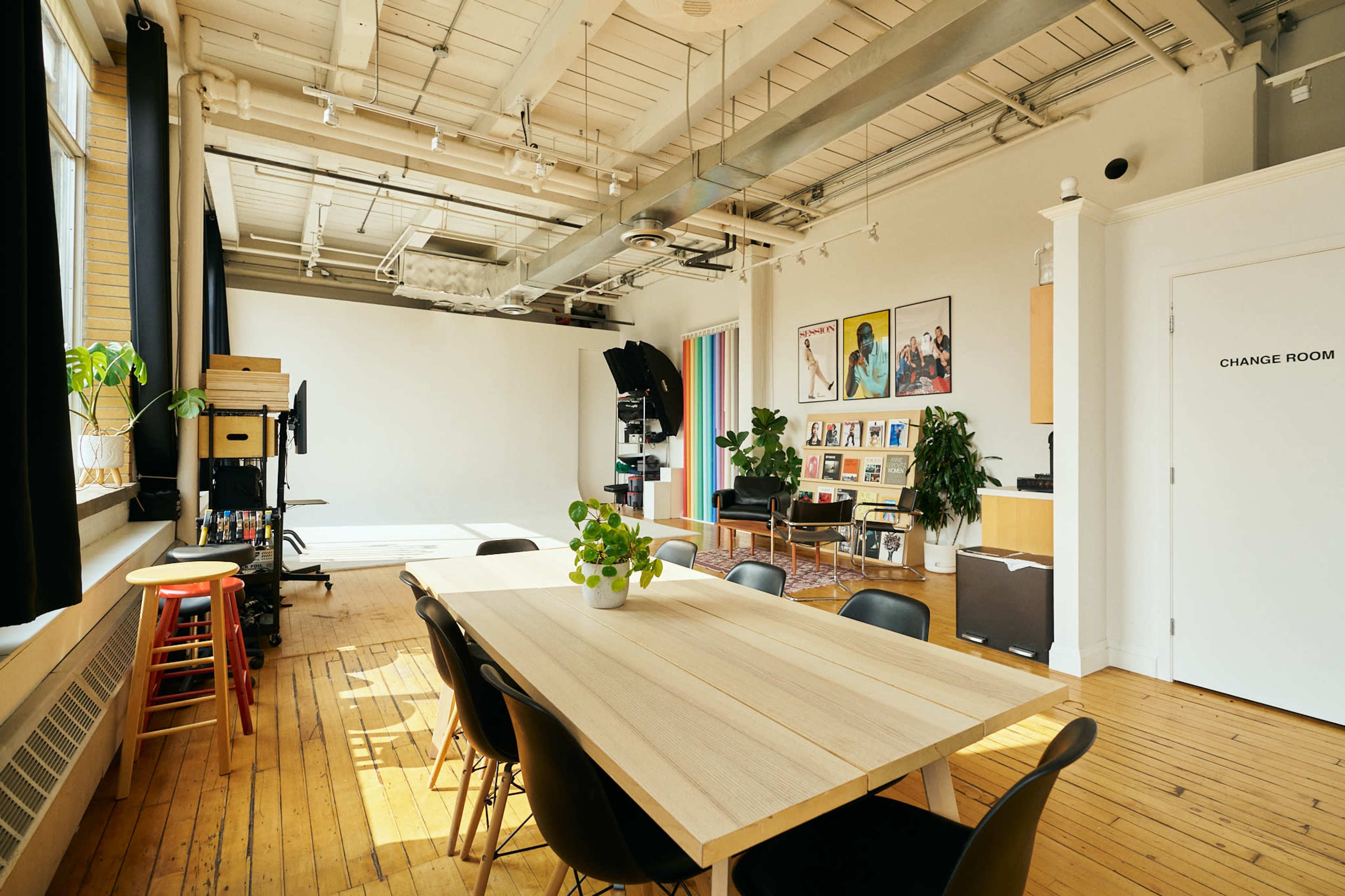 Light-Filled and Spacious Loft in Liberty Village Image in Liberty Village, Toronto, ON