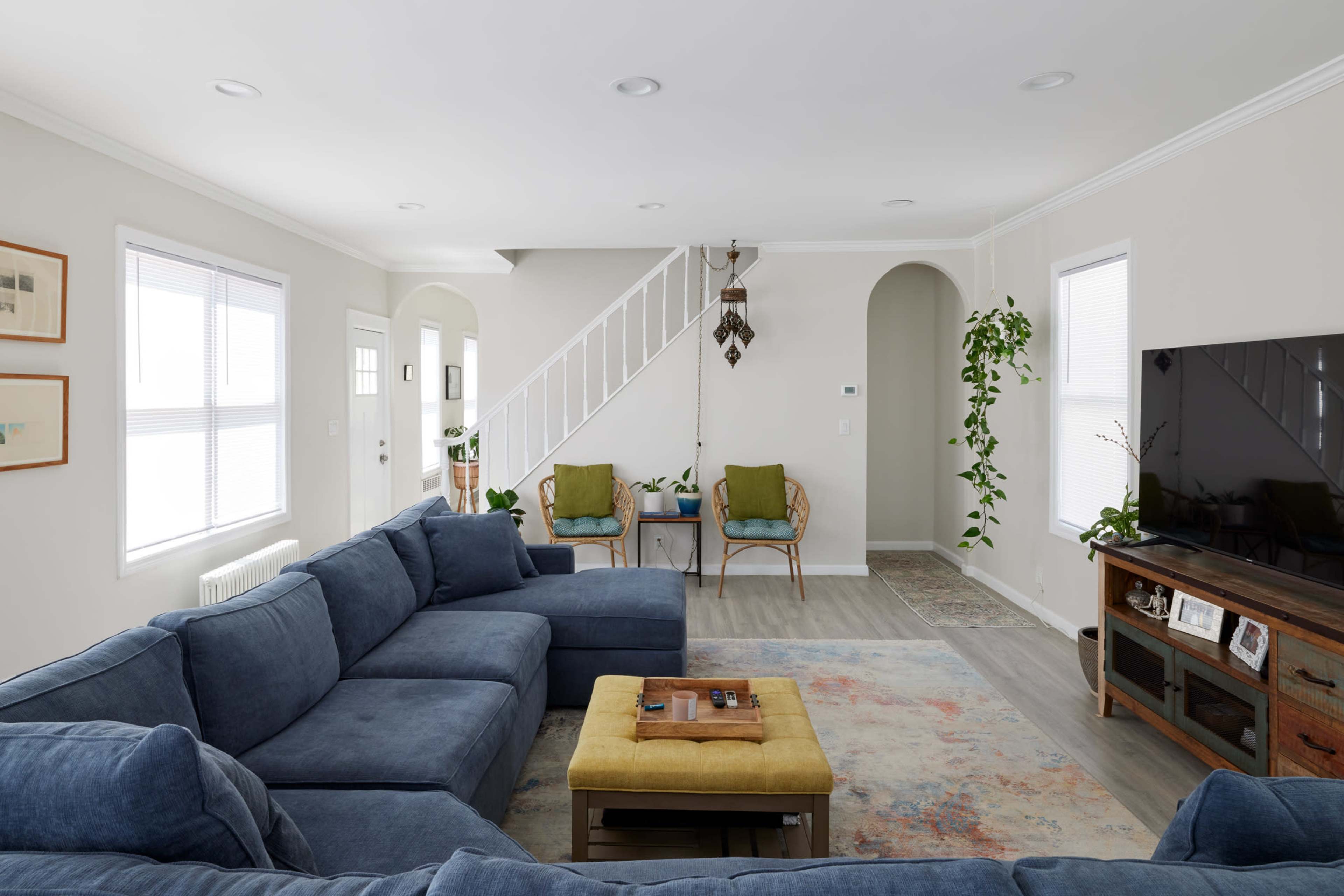 Cozy quiet garden home near the beach Image in Long Beach, Long Beach, NY