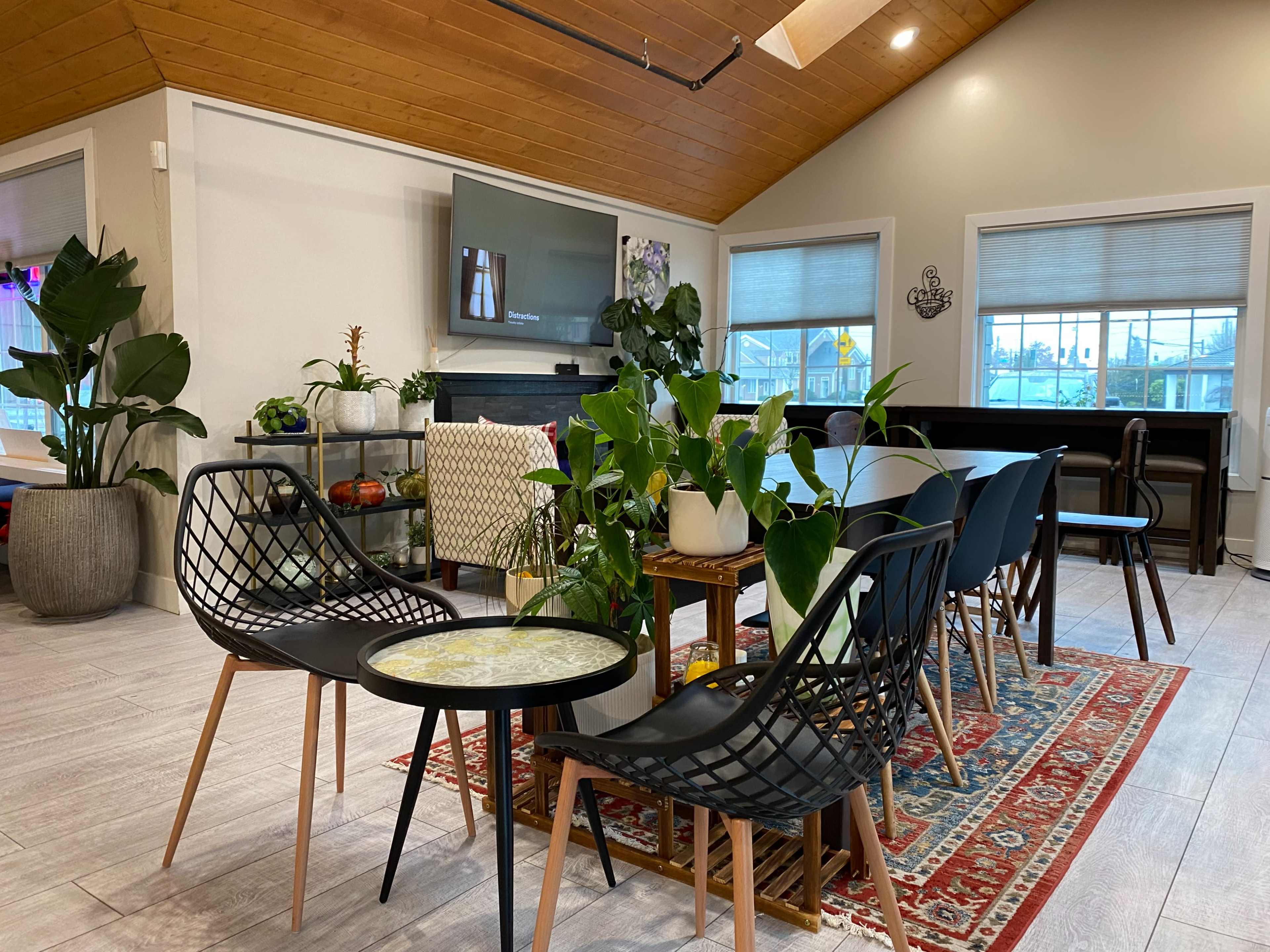 Modern Cafe Meeting Room Image in Lakewood, tacoma, WA