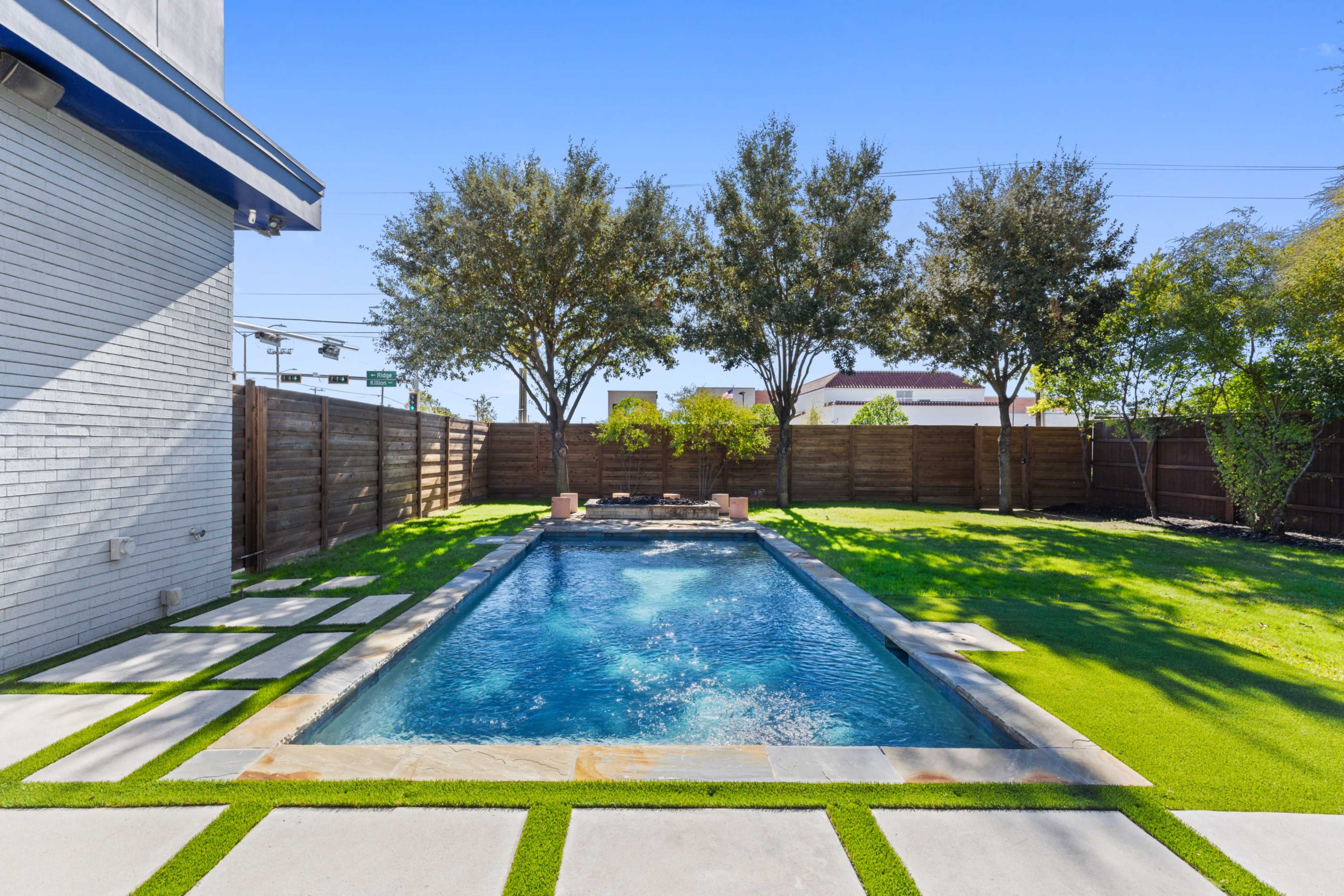 Modern Luxurious Home in Midway Hollow Image in Northwest Dallas, Dallas, TX