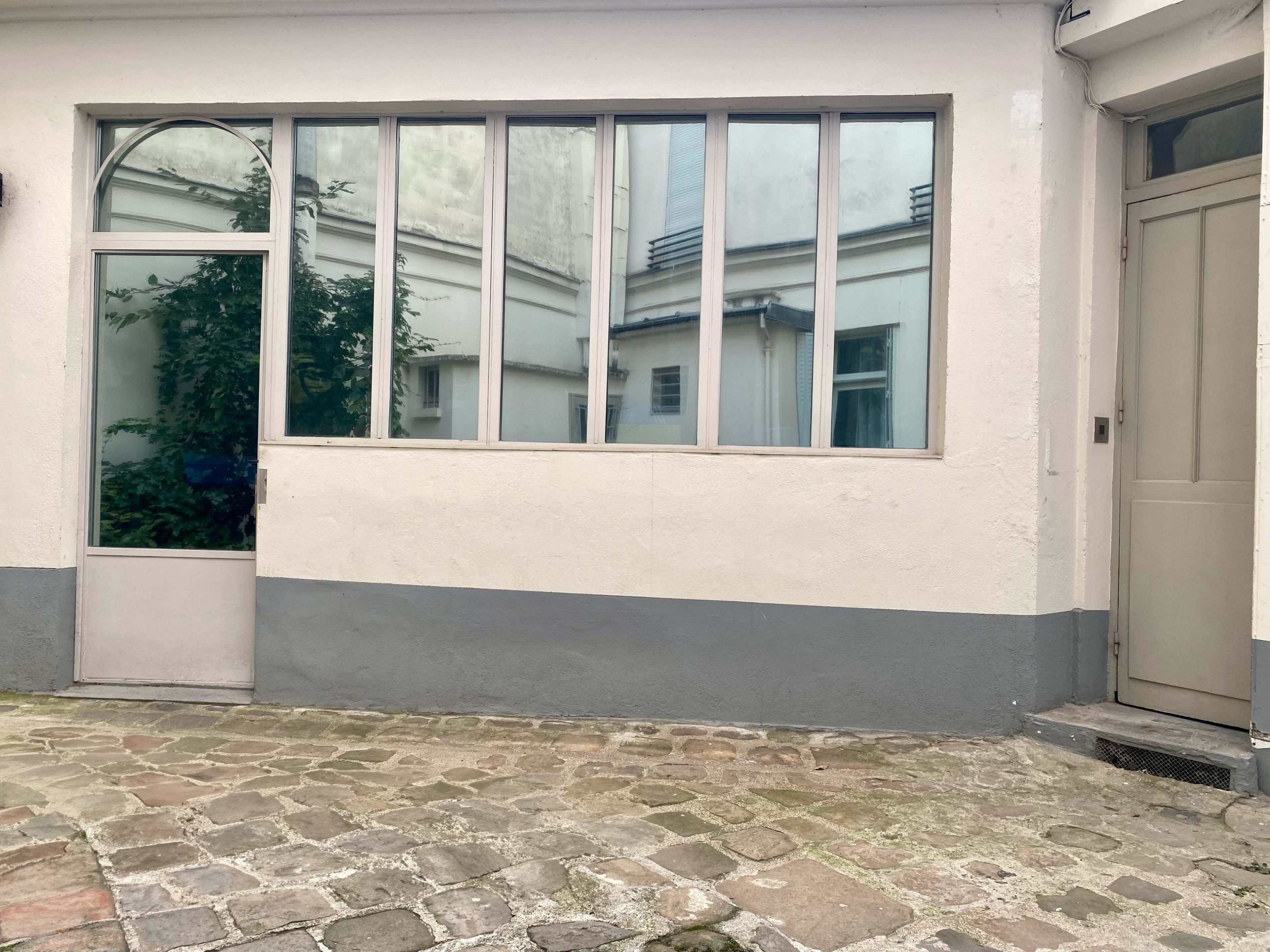 * CYCLORAMA - STUDIO VIDEO - PHOTO *   Paris 7 Image in Invalides, Paris