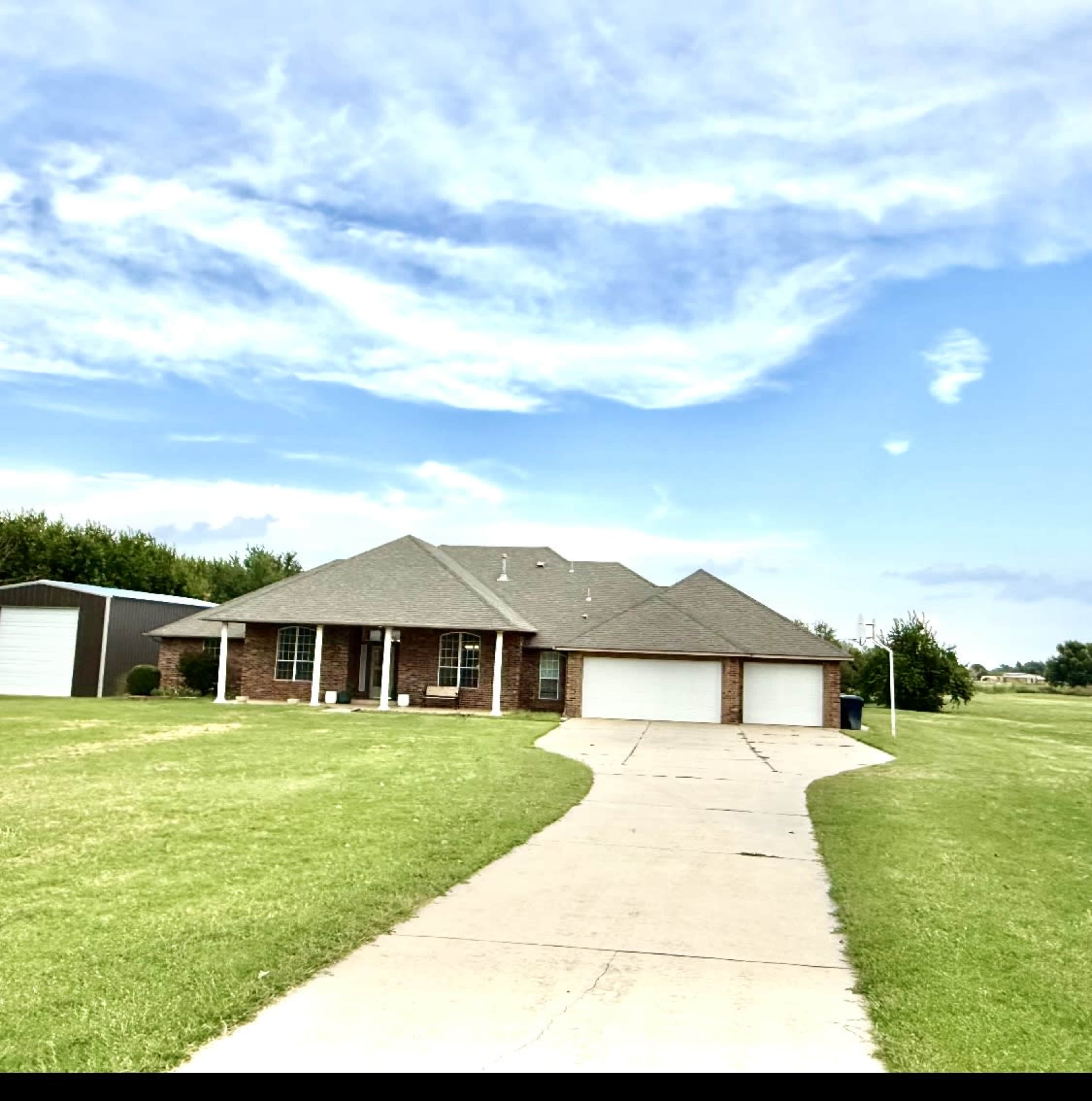 Country Escape Image in Southwest Oklahoma City, Yukon, OK