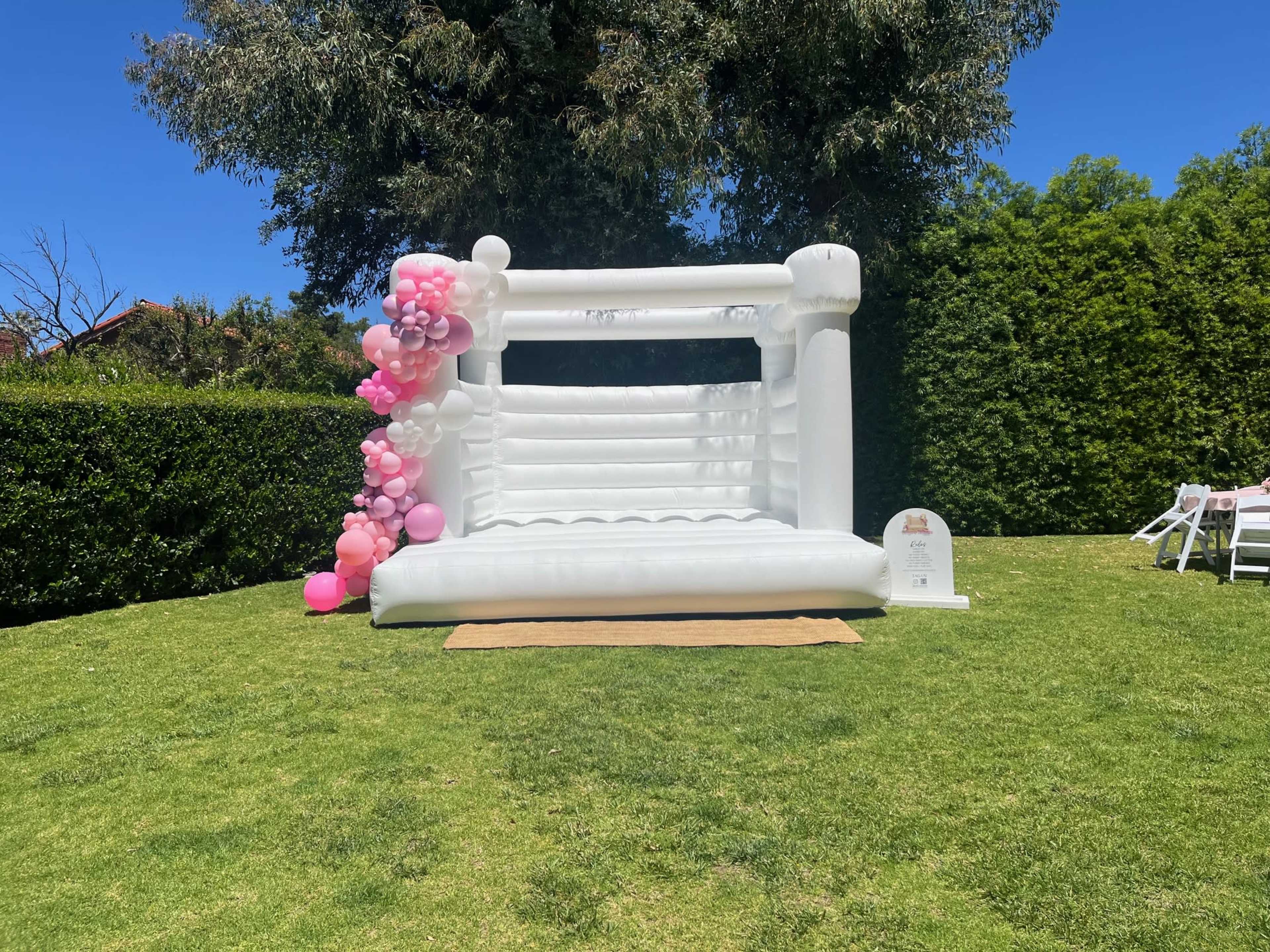 Incredible backyard for events/celebrations/filming with pool, basketball court, built-in bbq Image in Porter Ranch, Porter Ranch, CA