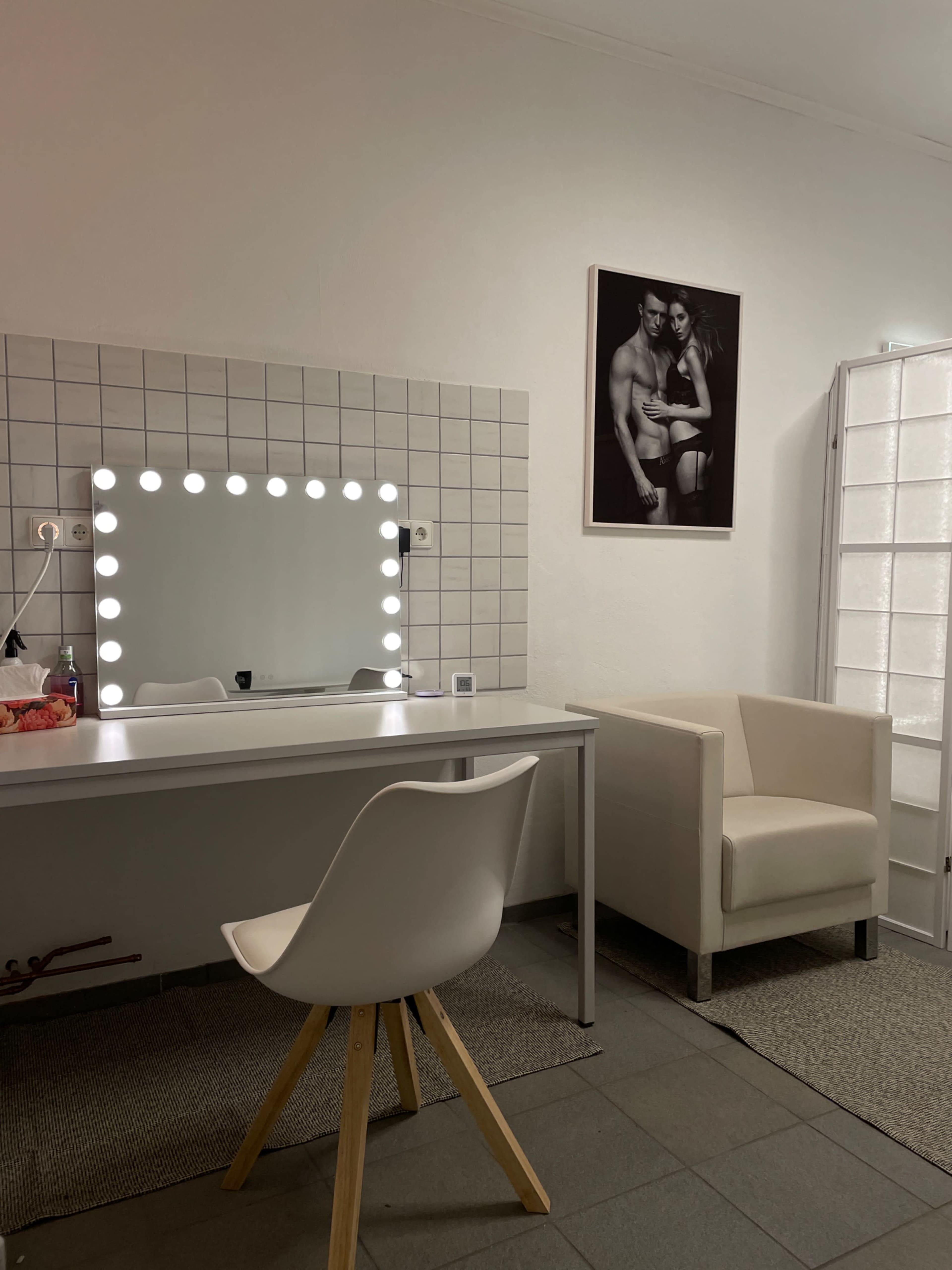 Gemütliches Fotostudio mit  professioneller Studioblitztechnik. Image in , Königslutter