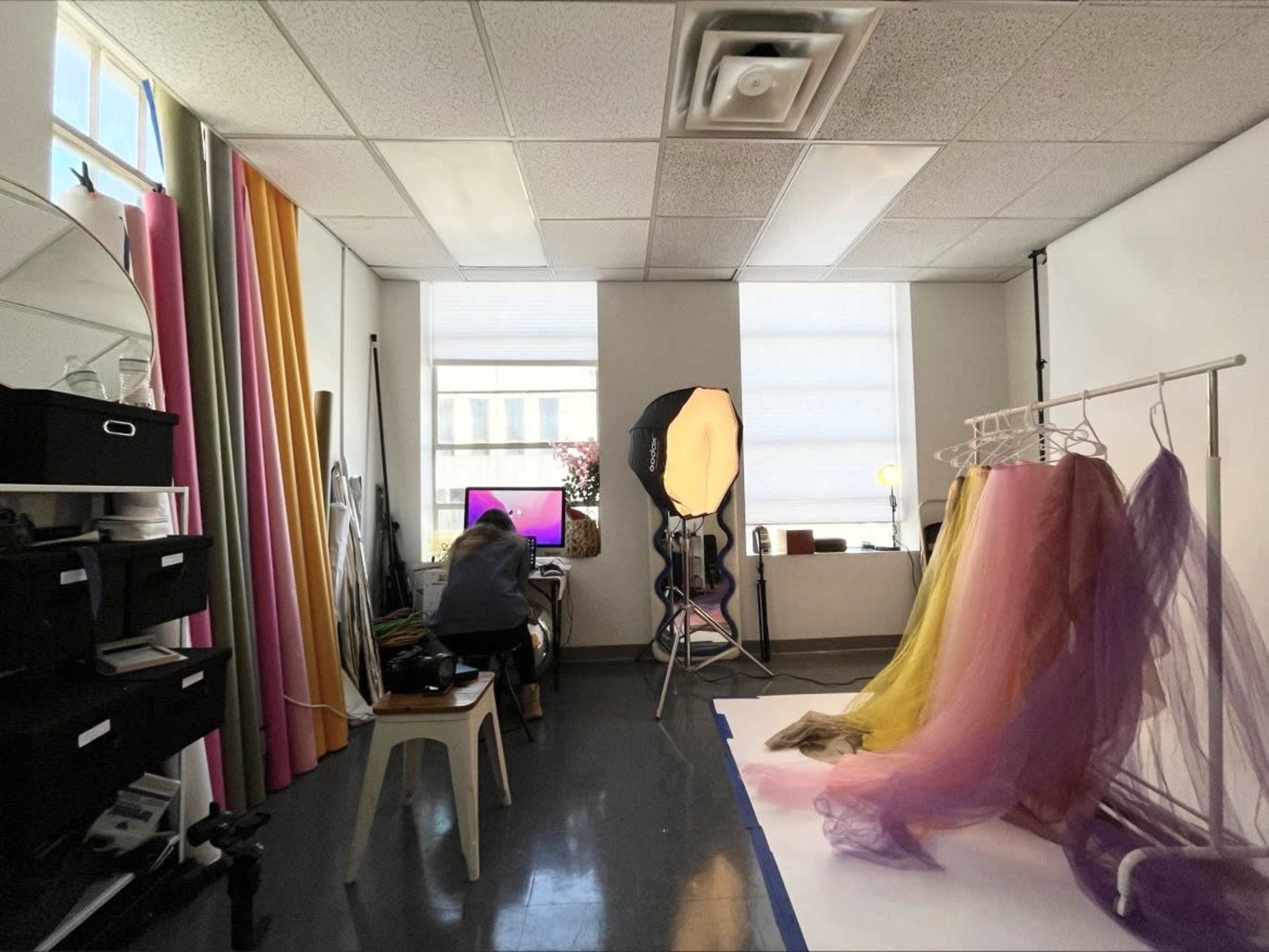 Downtown Studio with Natural Light Image in Downtown Atlanta, Atlanta, GA