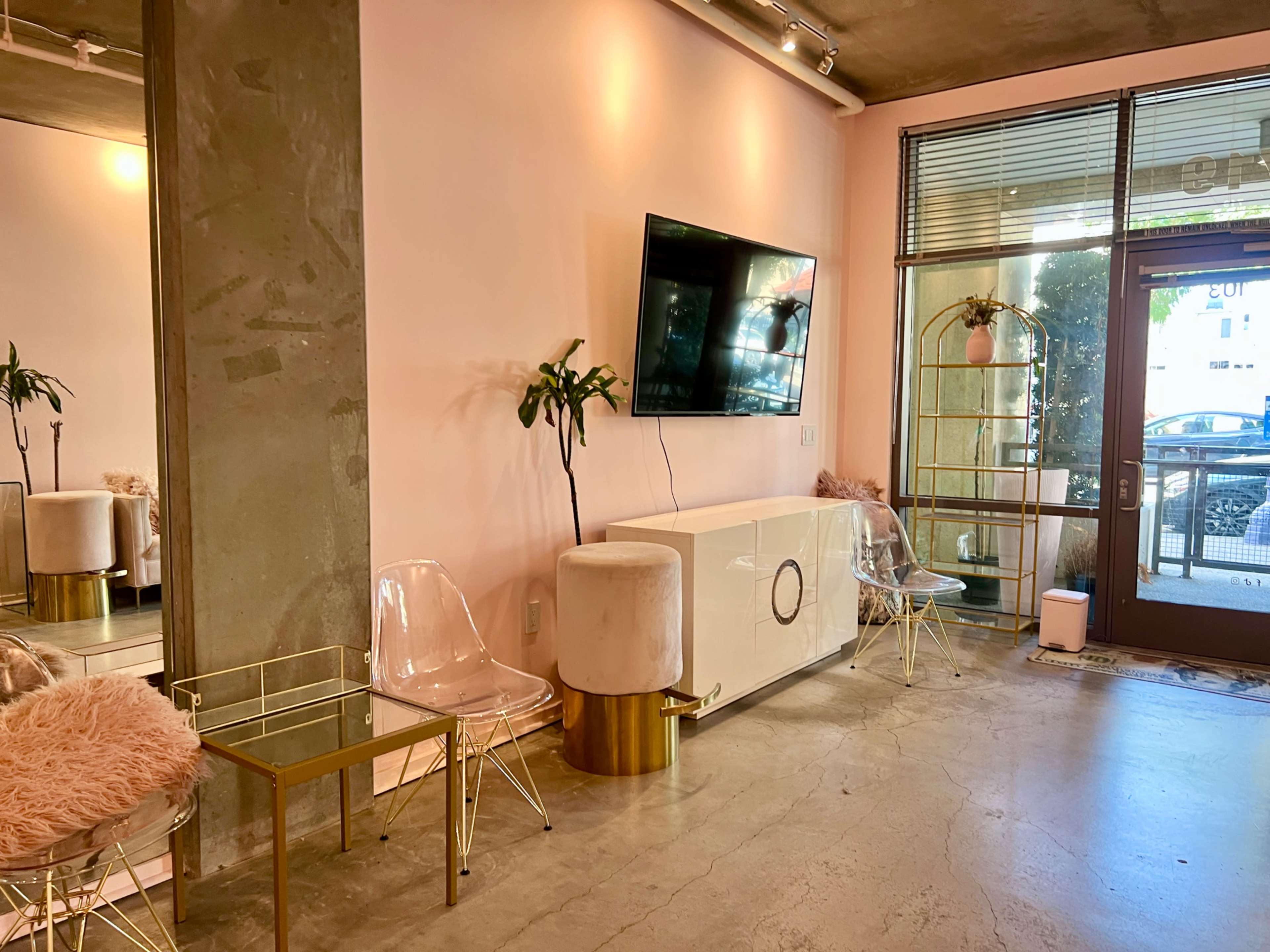 Downtown Boutique Studio with Soft Lux Vibes Image in East Village, San Diego, CA