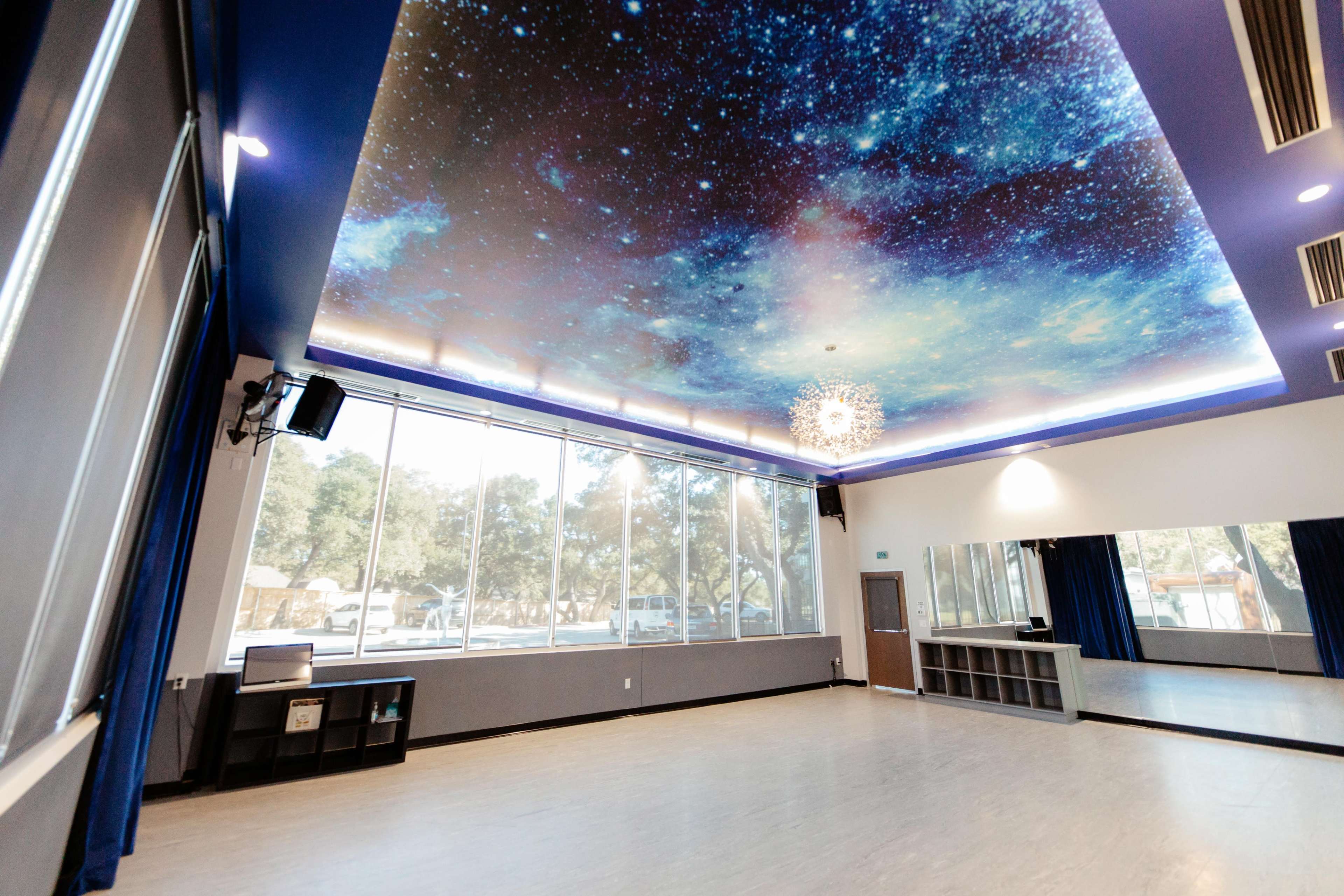 Versatile Multi-Purpose Studio – Perfect for Dance, Fitness, Filming, Meetings & Events Image in , Round Rock, TX