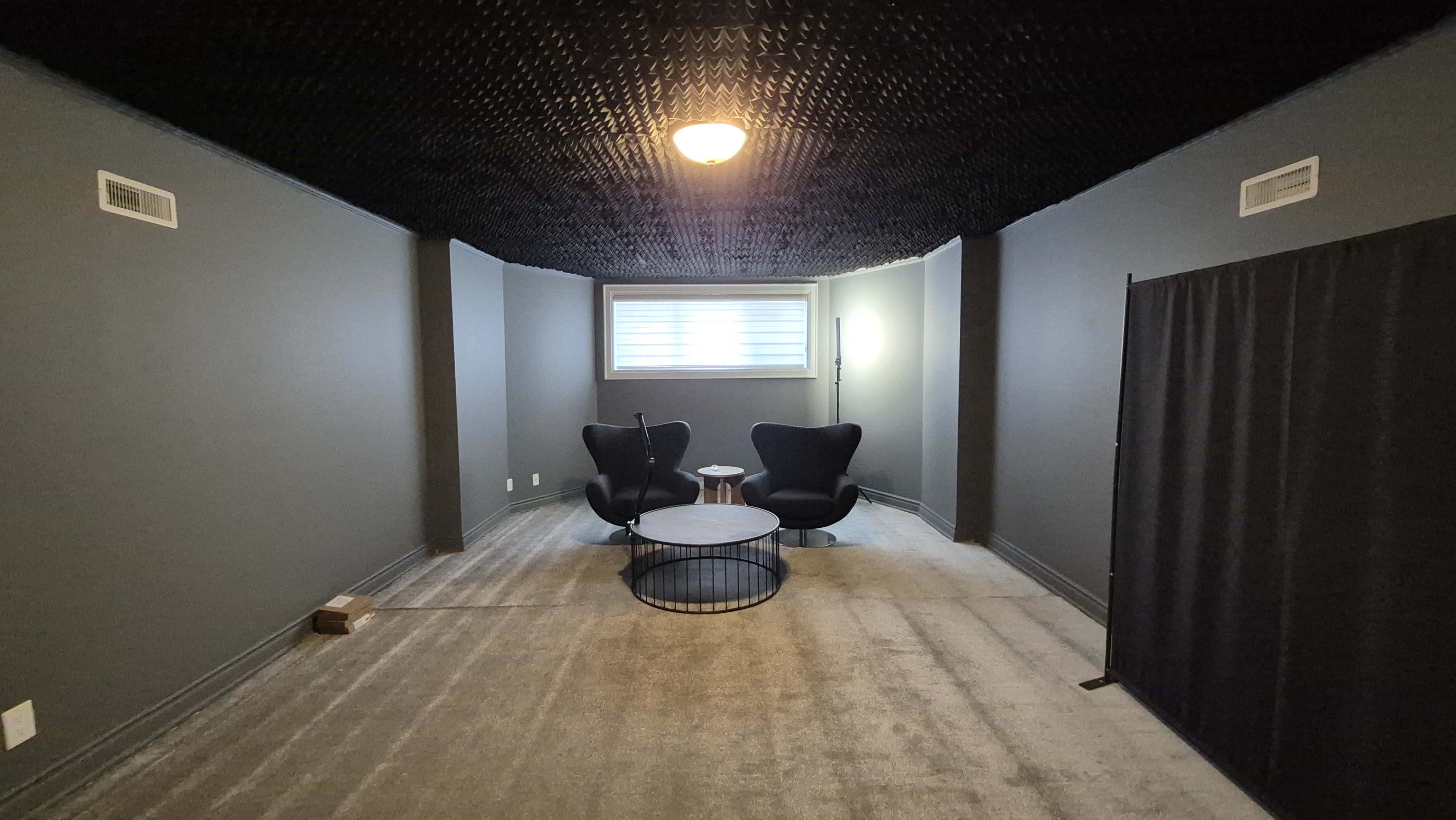 SYN Podcast Studio Image in Thornhill, Toronto, ON