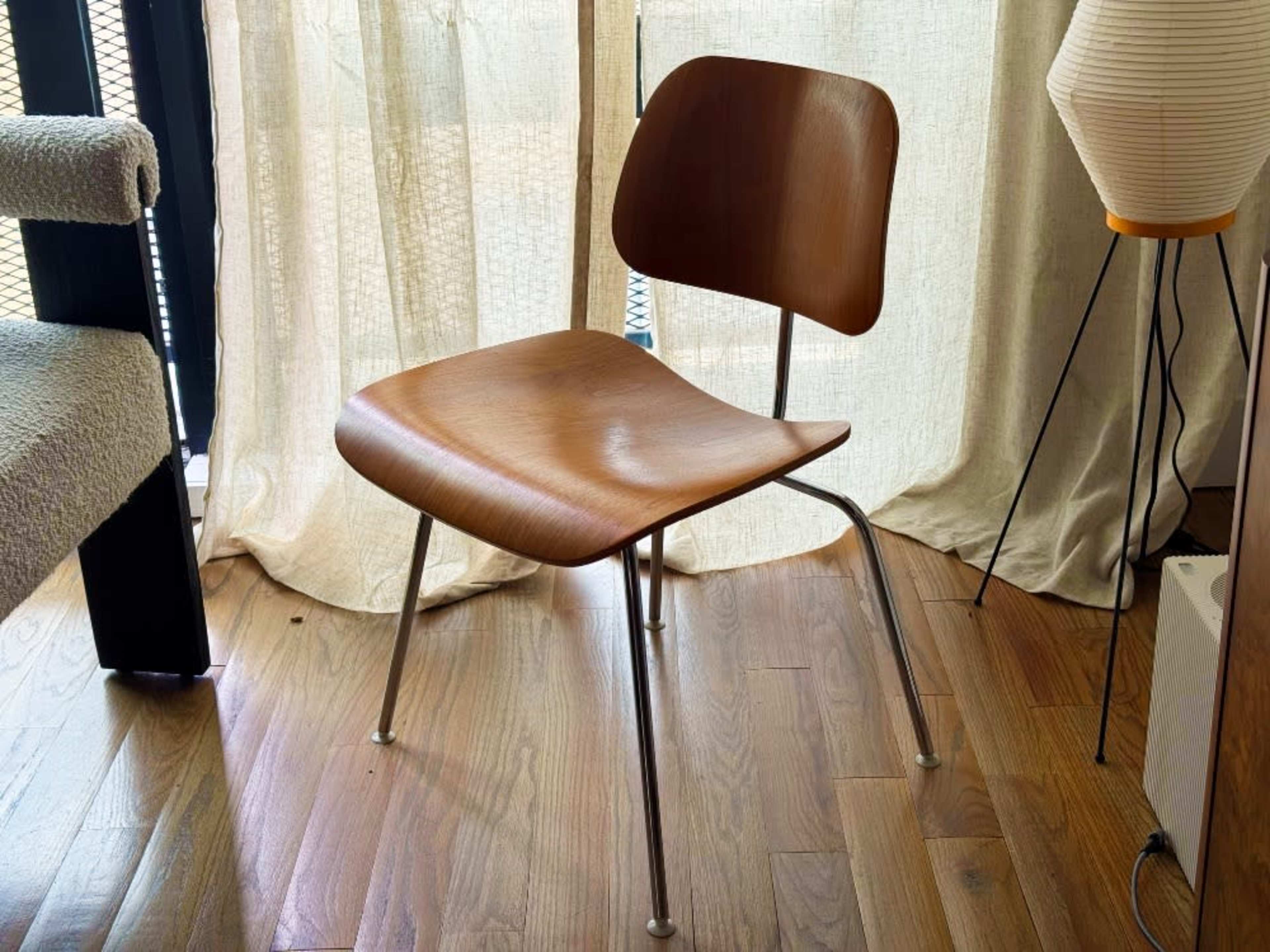 Herman Miller Eames Molded Plywood DCM