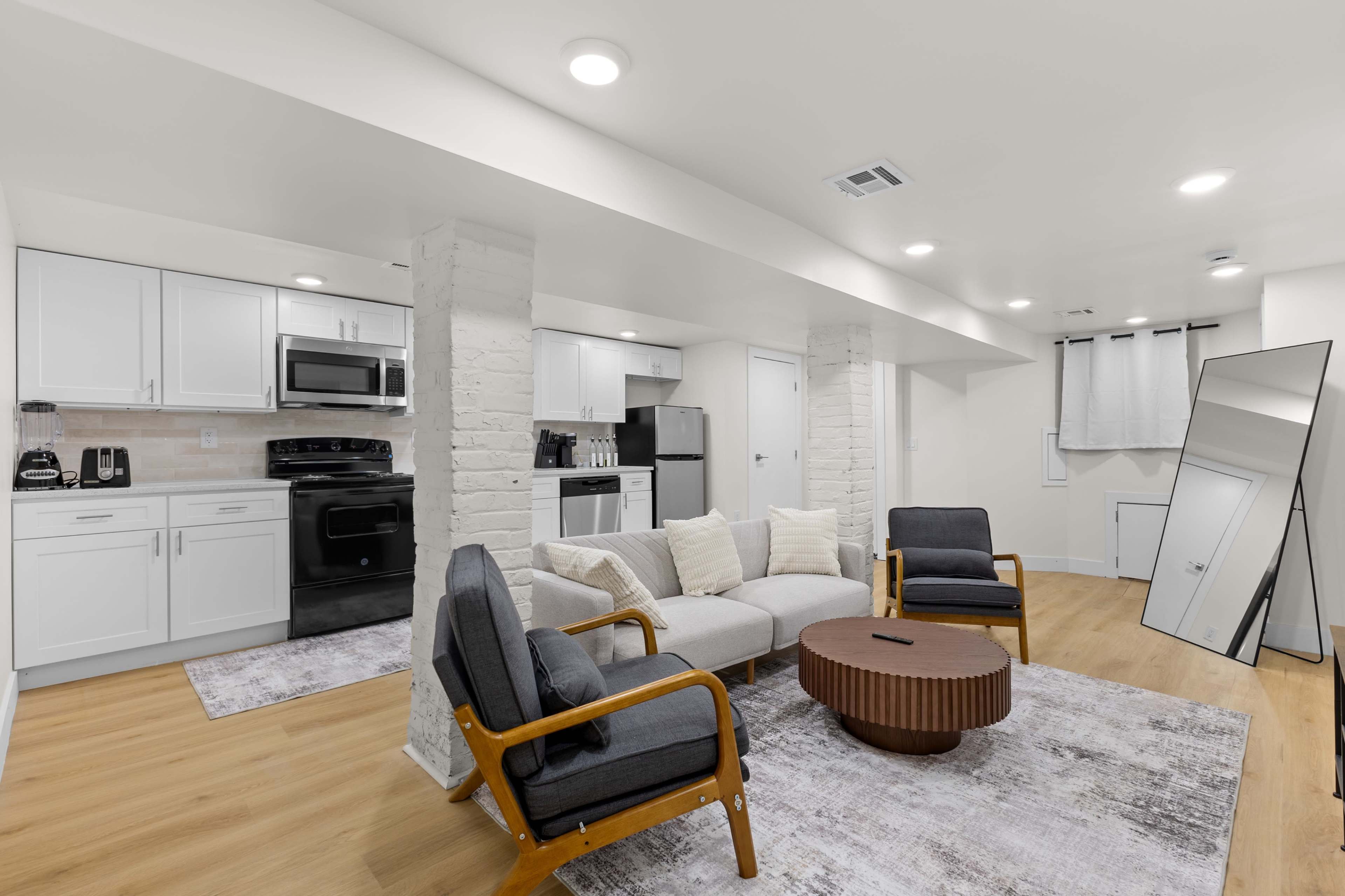 Spacious Modern Home-Pool Table, Backyard, BBQ, Parking Image in West Side, Jersey City, NJ