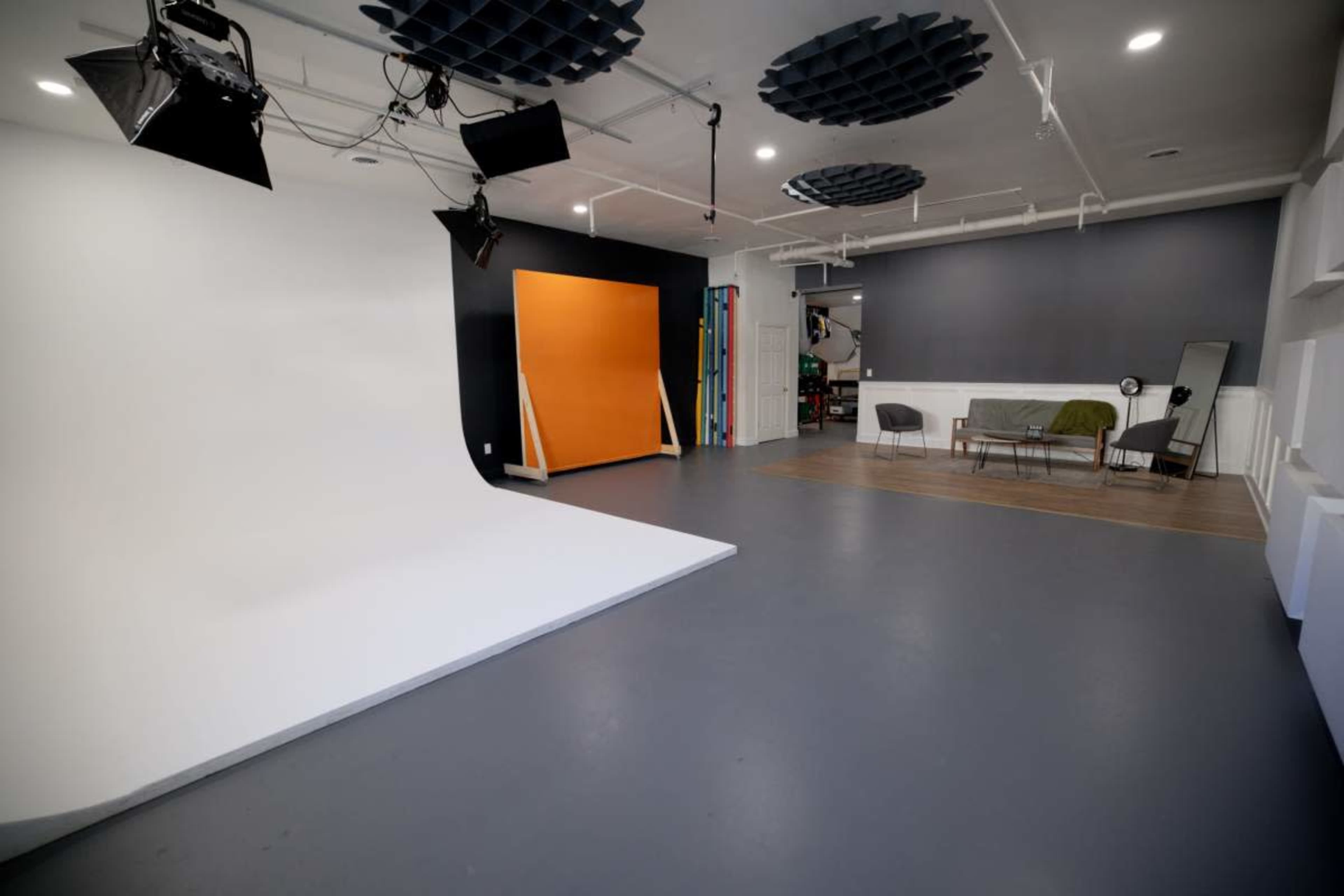 Professional Video & Photo Studio (16x16 Cyc Wall, Lounge Area) Image in Midland Park, Midland Park, NJ