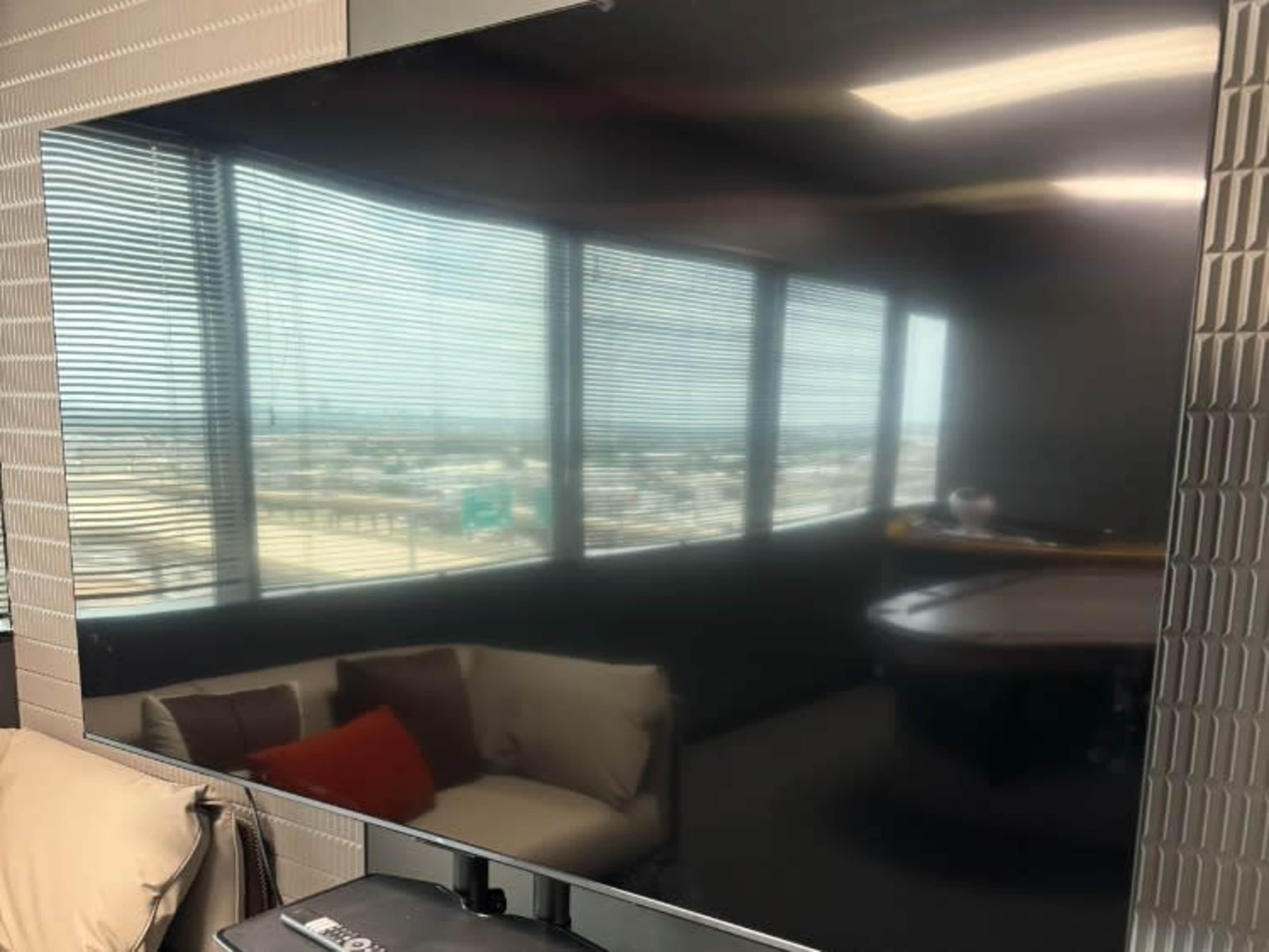 85" mobile rolling Smart TV 