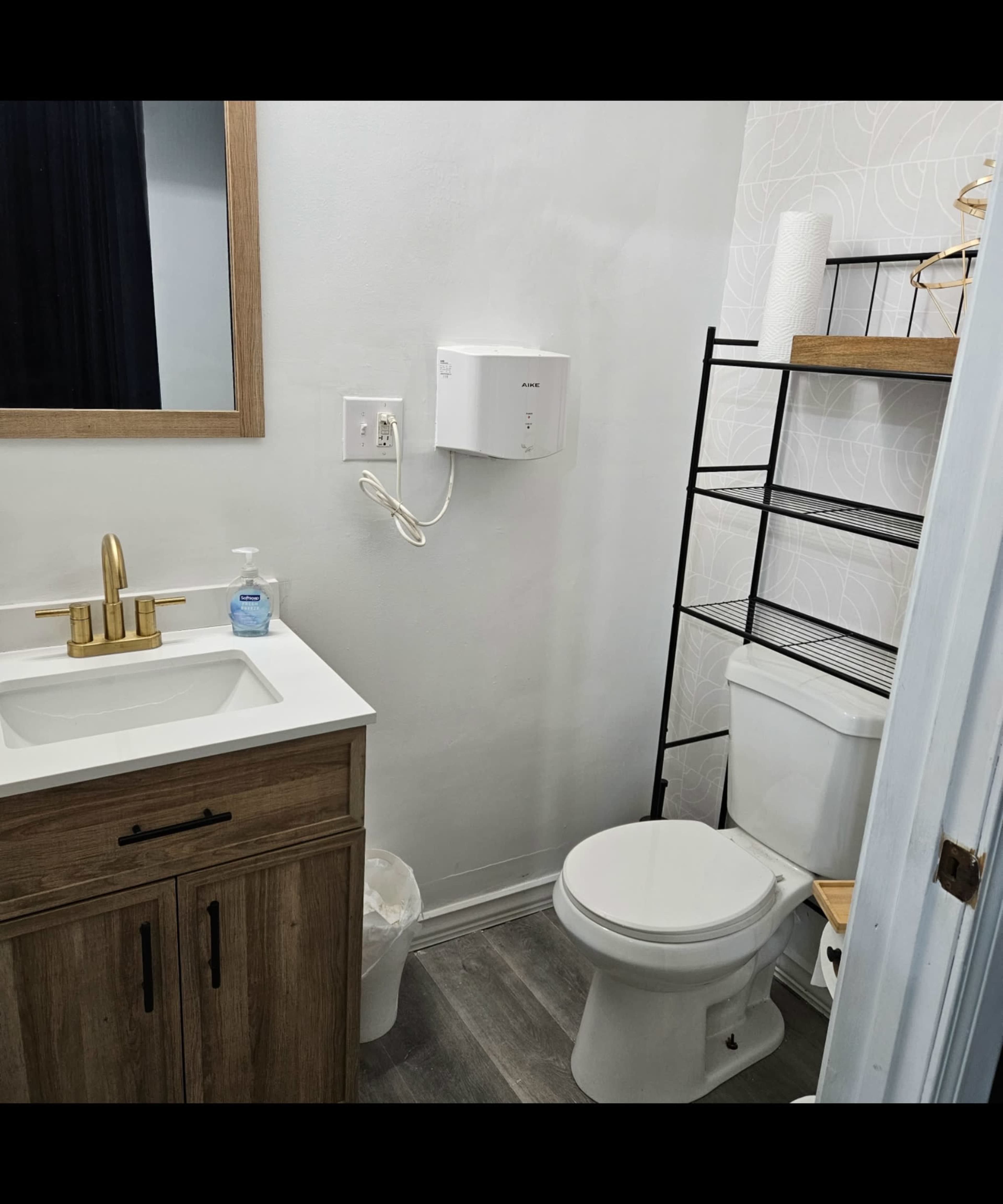 Hidden Gem: 3000 sqft Open Space Image in Mechanicsville, Atlanta, GA