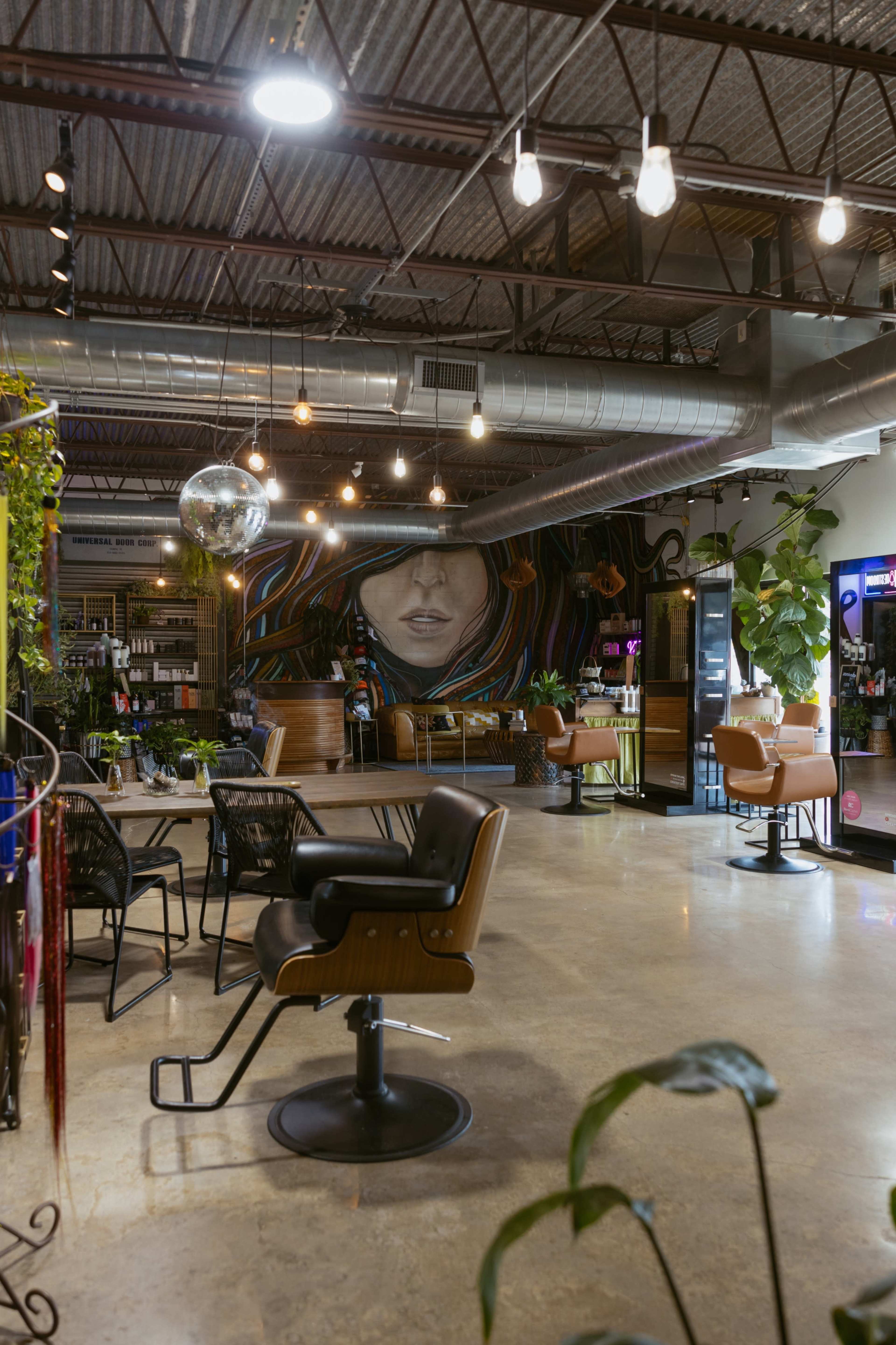 South central Austin close to South Lamar, South Congress, and 1st St! Within 10 minutes of downtown. Image in Westgate, austin, TX