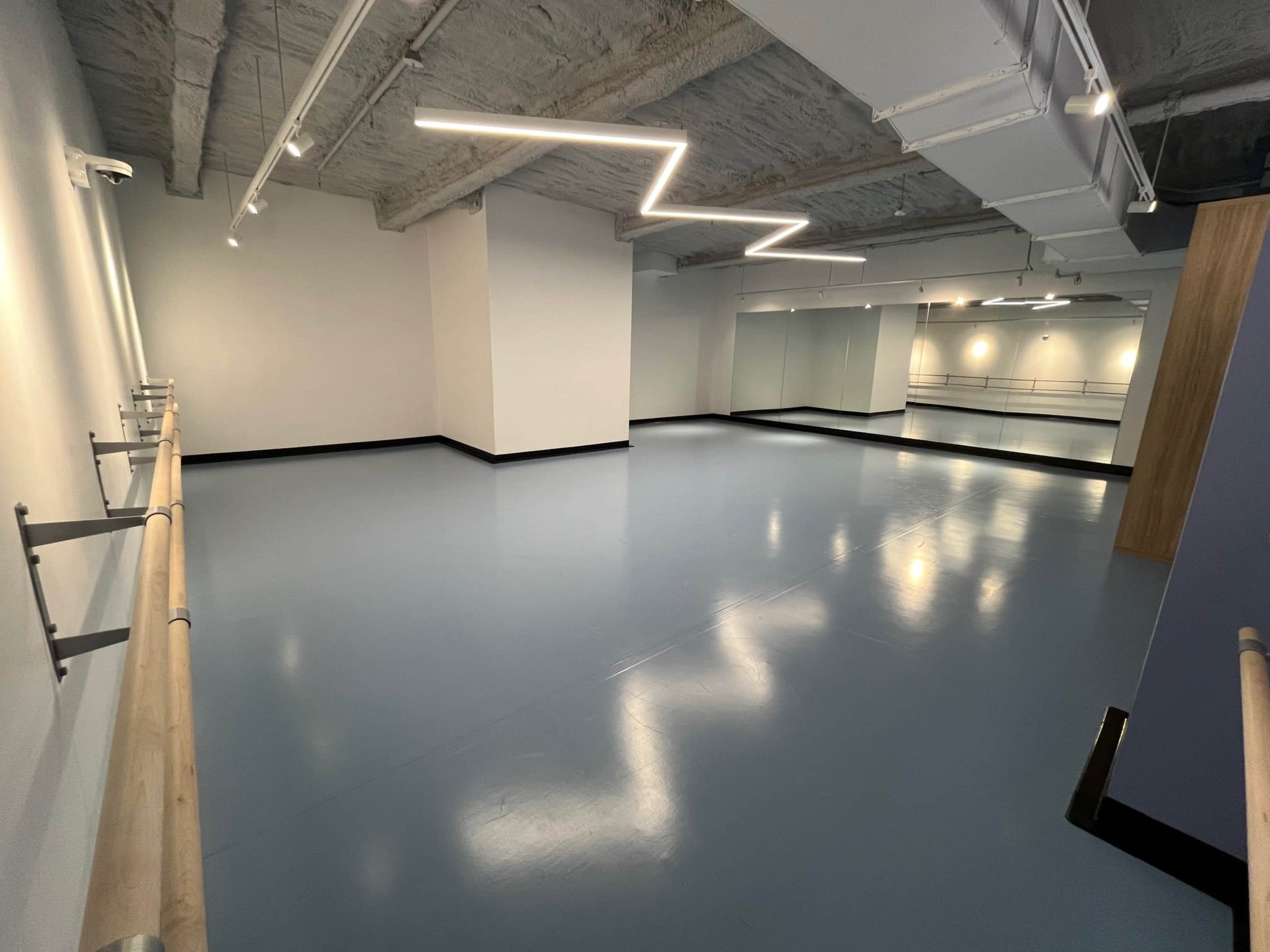 Spacious Uptown Dance Studio Image in Upper Manhattan, Manhattan, NY