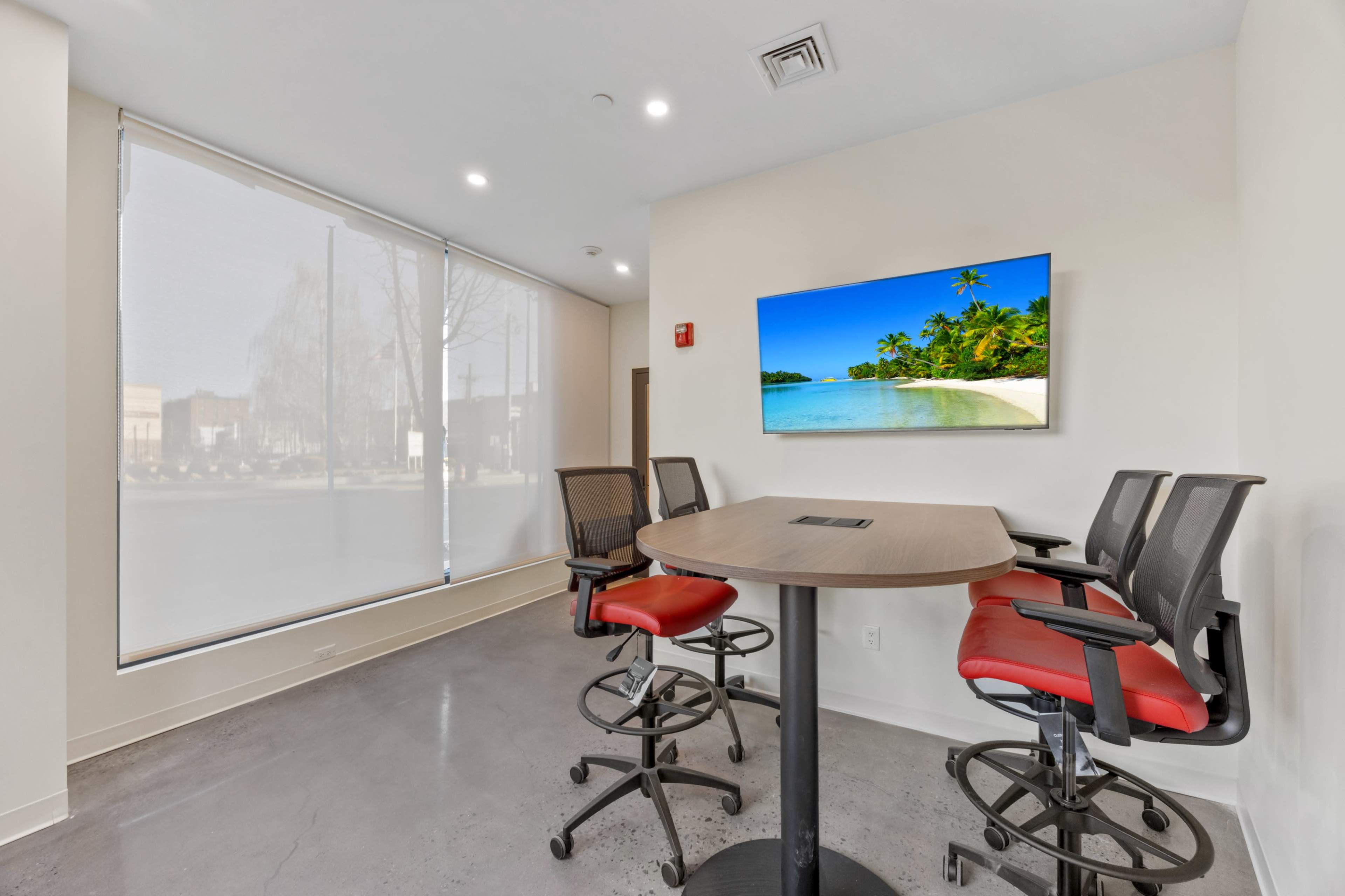 Collaborate at Voyager Workspaces - The Idea Lab - Up to 4 Guests in Port Chester Image in Rye, Port Chester, NY