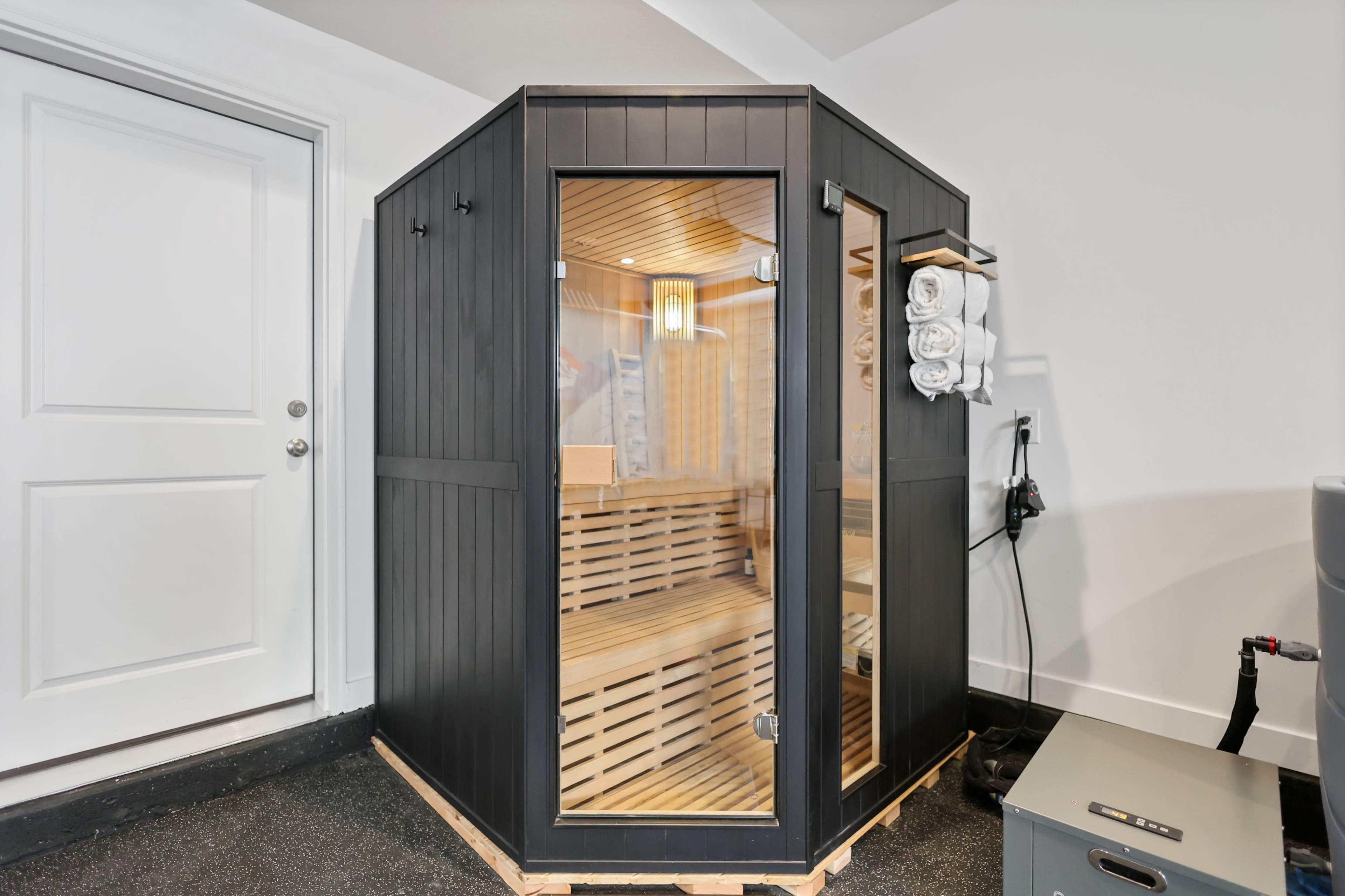 Modern Mountain Retreat for Wellness & Team Events - Near Park City, Deer Valley East, and Midway Image in Heber City, heber city, UT