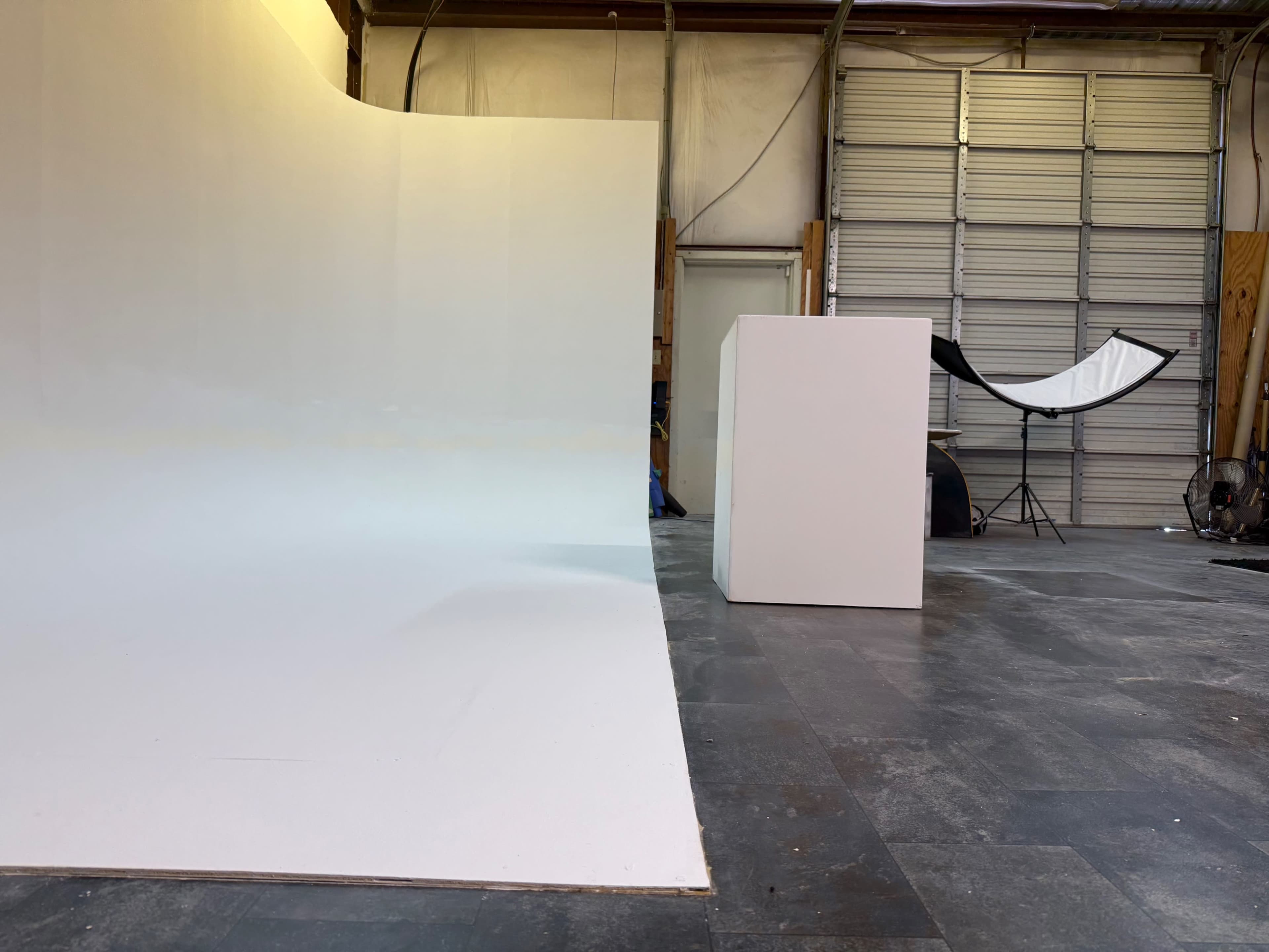 Sleek Studio w/Cyc Wall Image in , Florence, SC