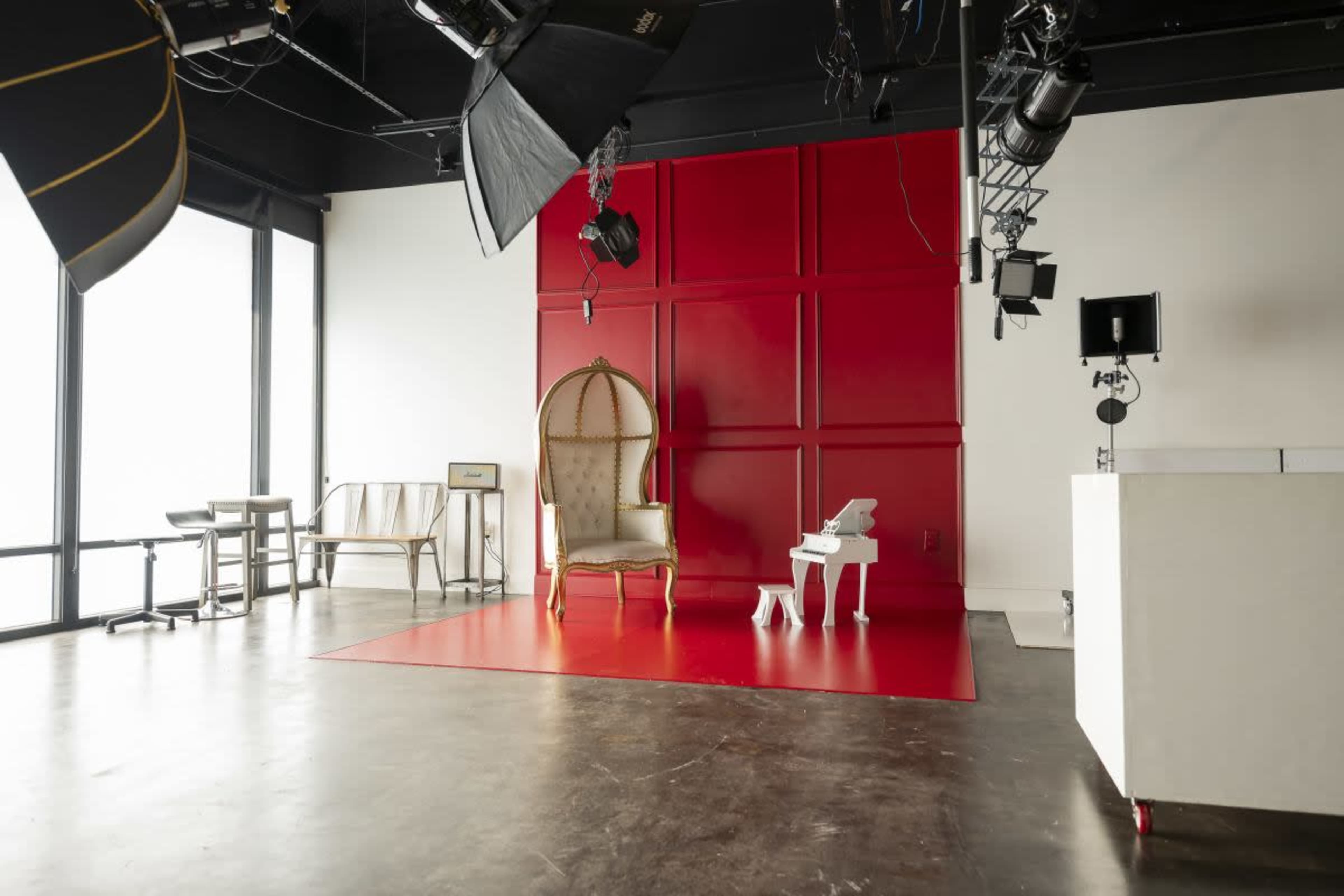 Cypress Photo Studio with the Area's Only Cyclorama Wall Image in , Houston, TX