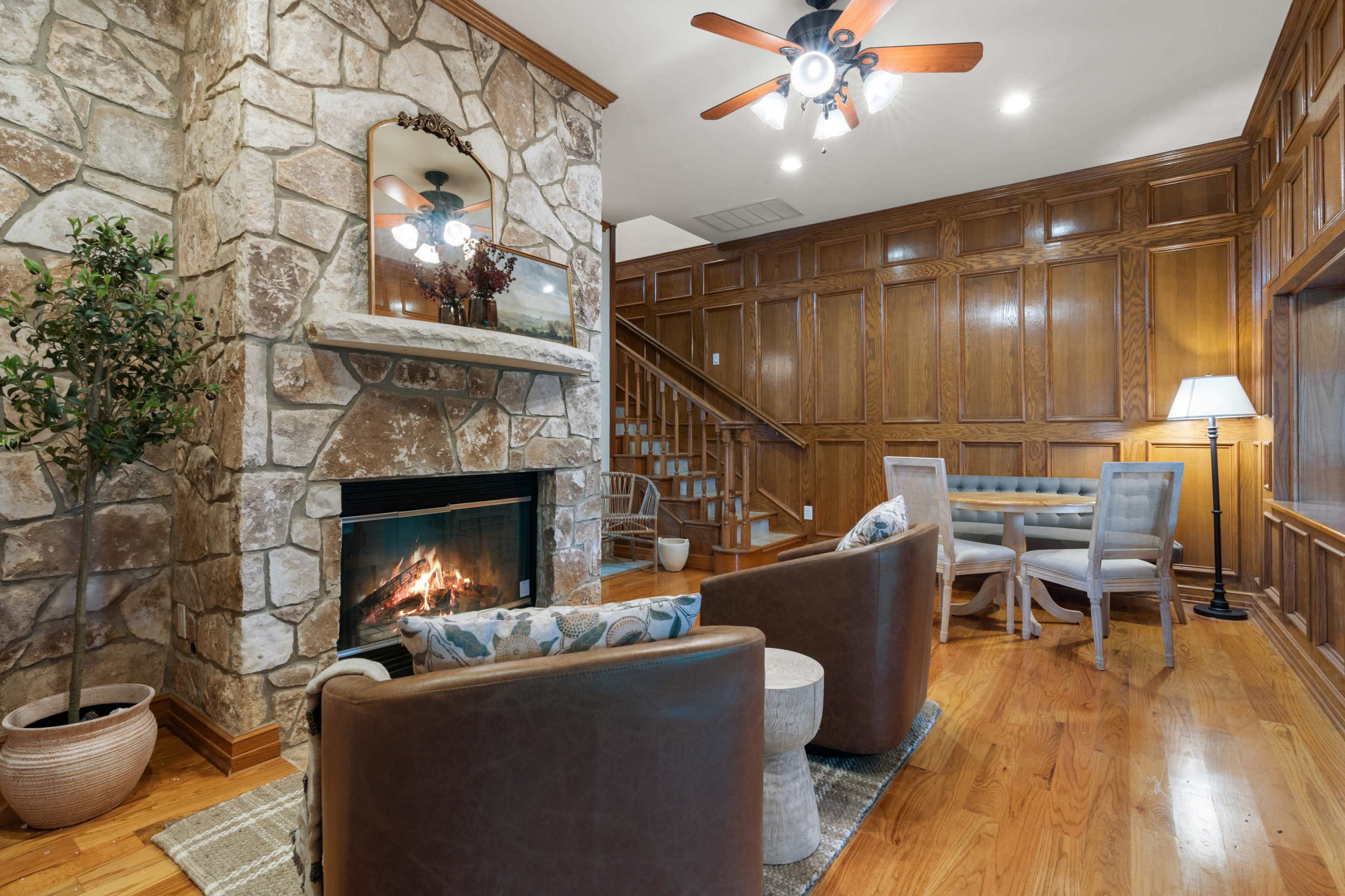 Lakeside Gathering House | Seguin Image in McQueeney, Seguin, TX