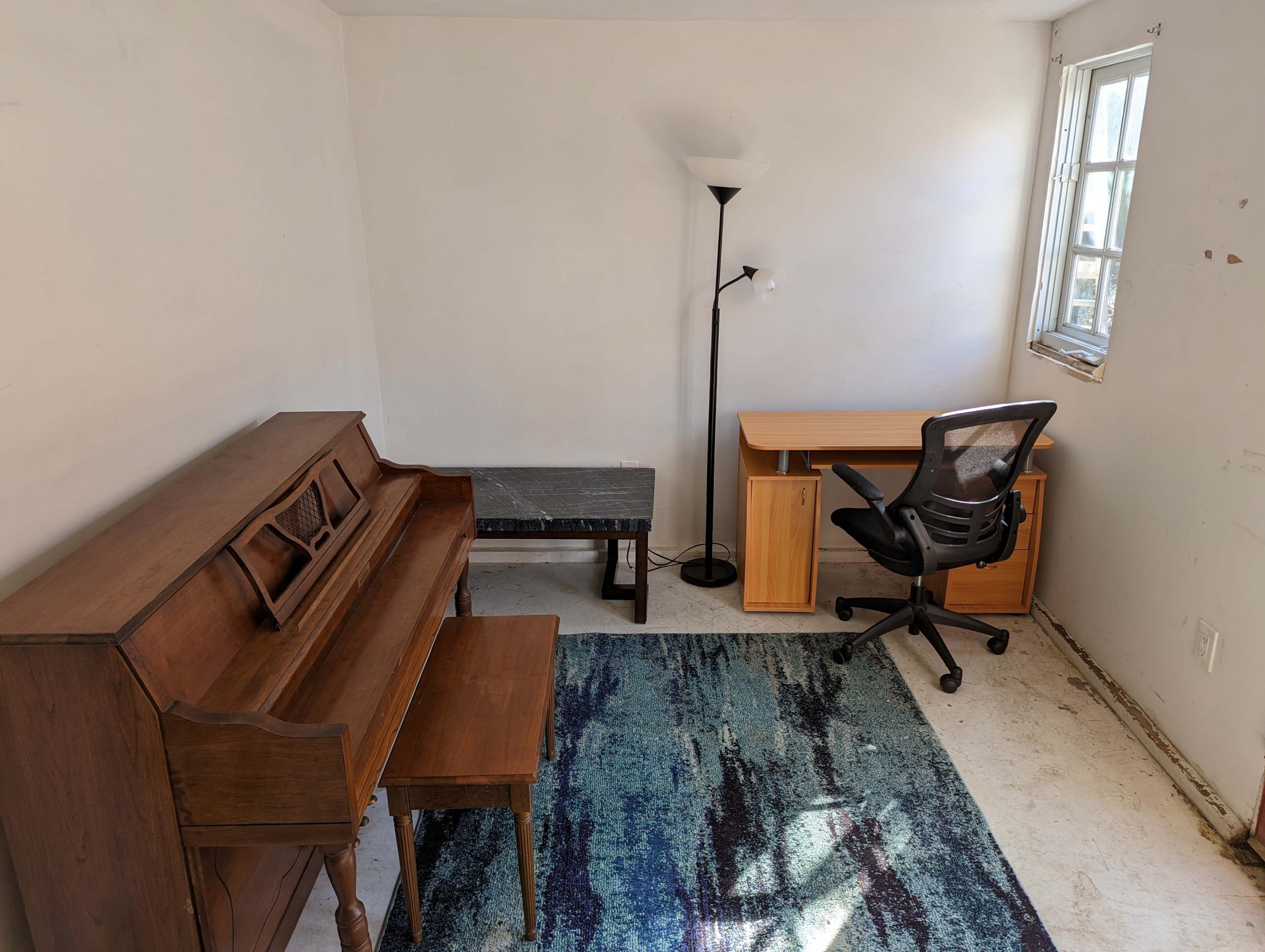 Santa Monica House with studio + piano available for your next Production, set ready Image in Pico, Santa Monica, CA