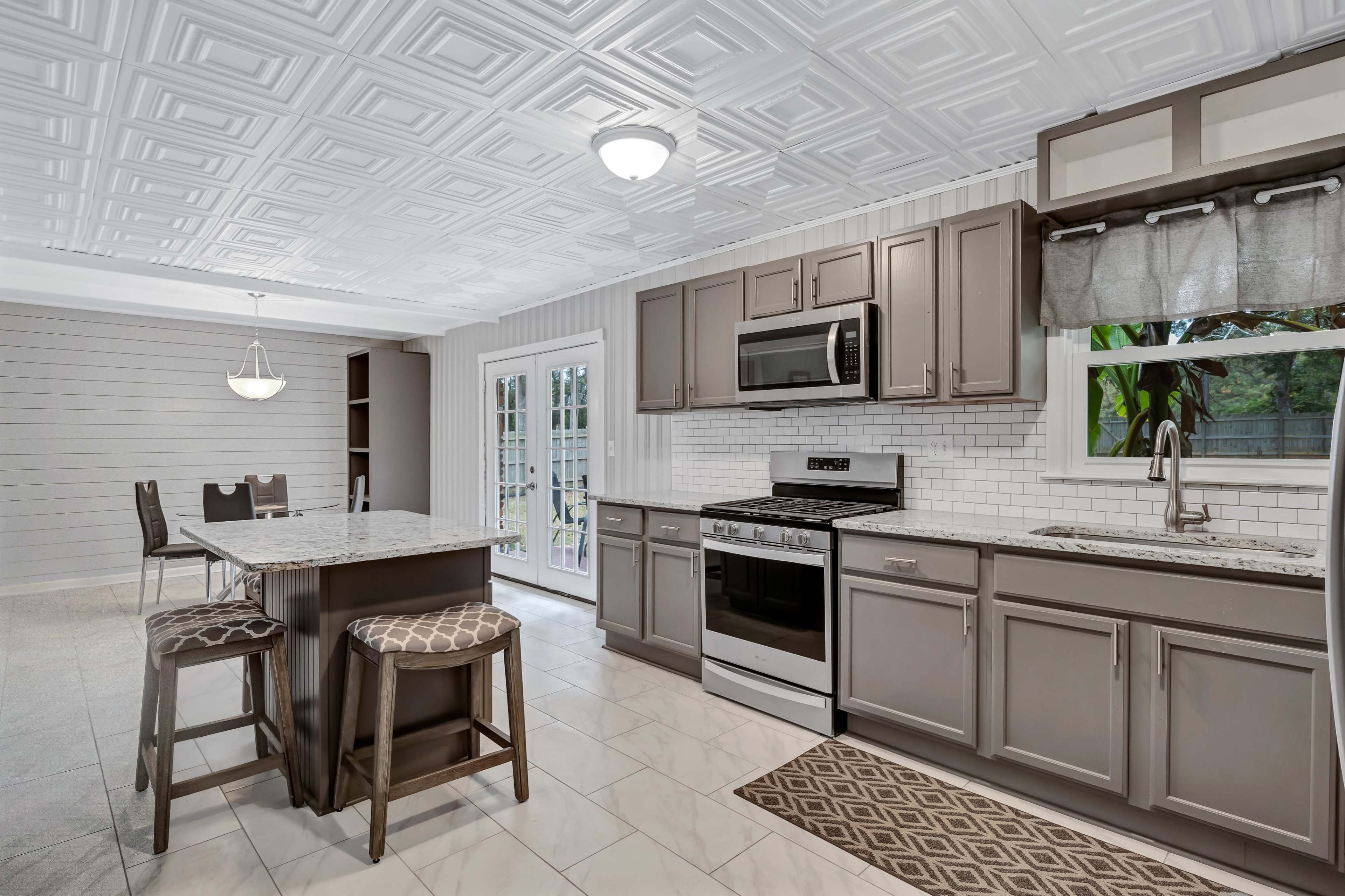 Cozy 3 BR Ranch Home w/Fenced Backyard Image in East Newnan, Tyrone, GA
