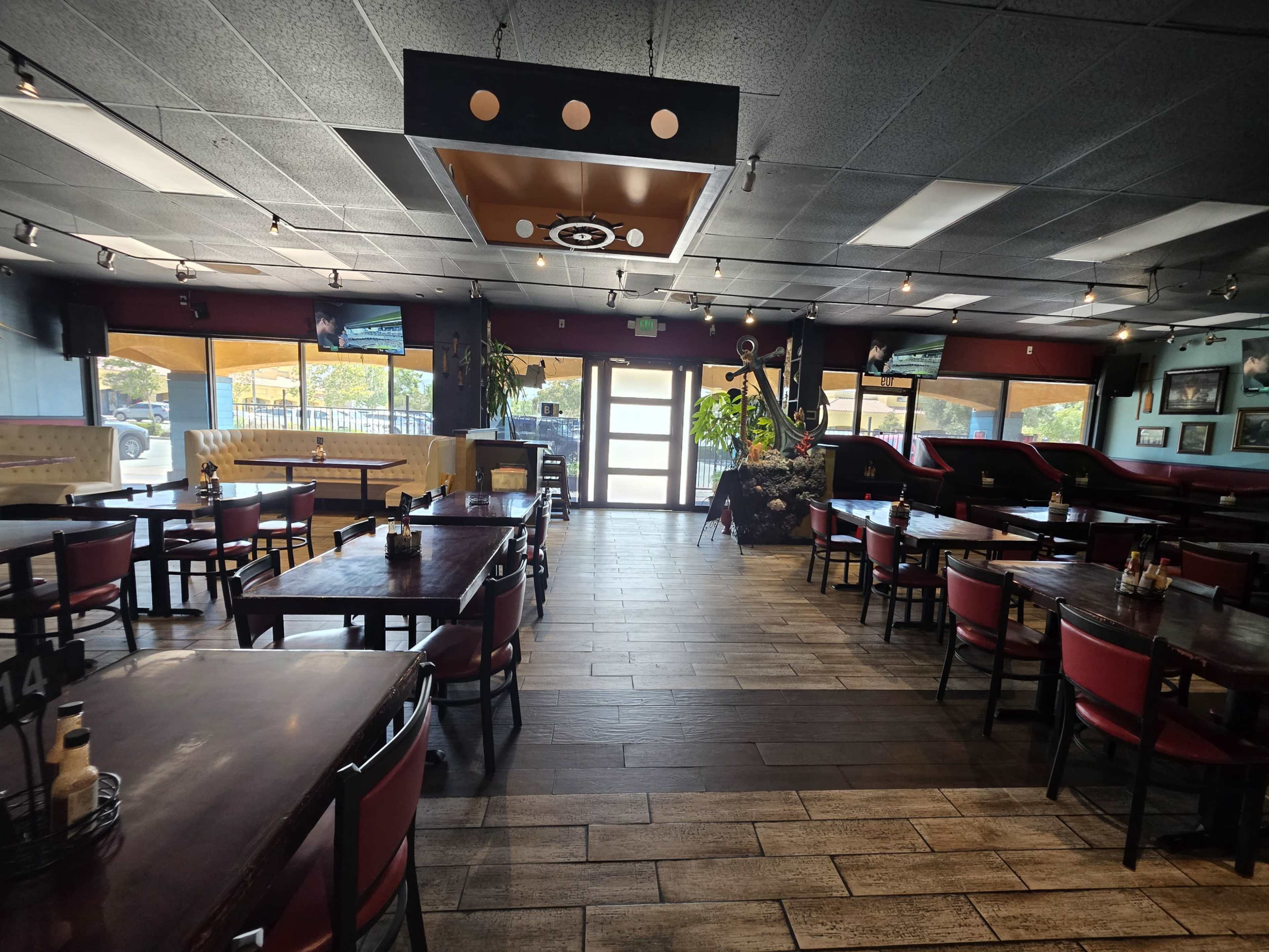 Mazatlan Style Seafood Restaurant   ,with Stage , big Bar  Nice Sound ,tv's  nice Lightning   we can turn it on to a Night club as well ... Image in Palmdale, Palmdale, CA