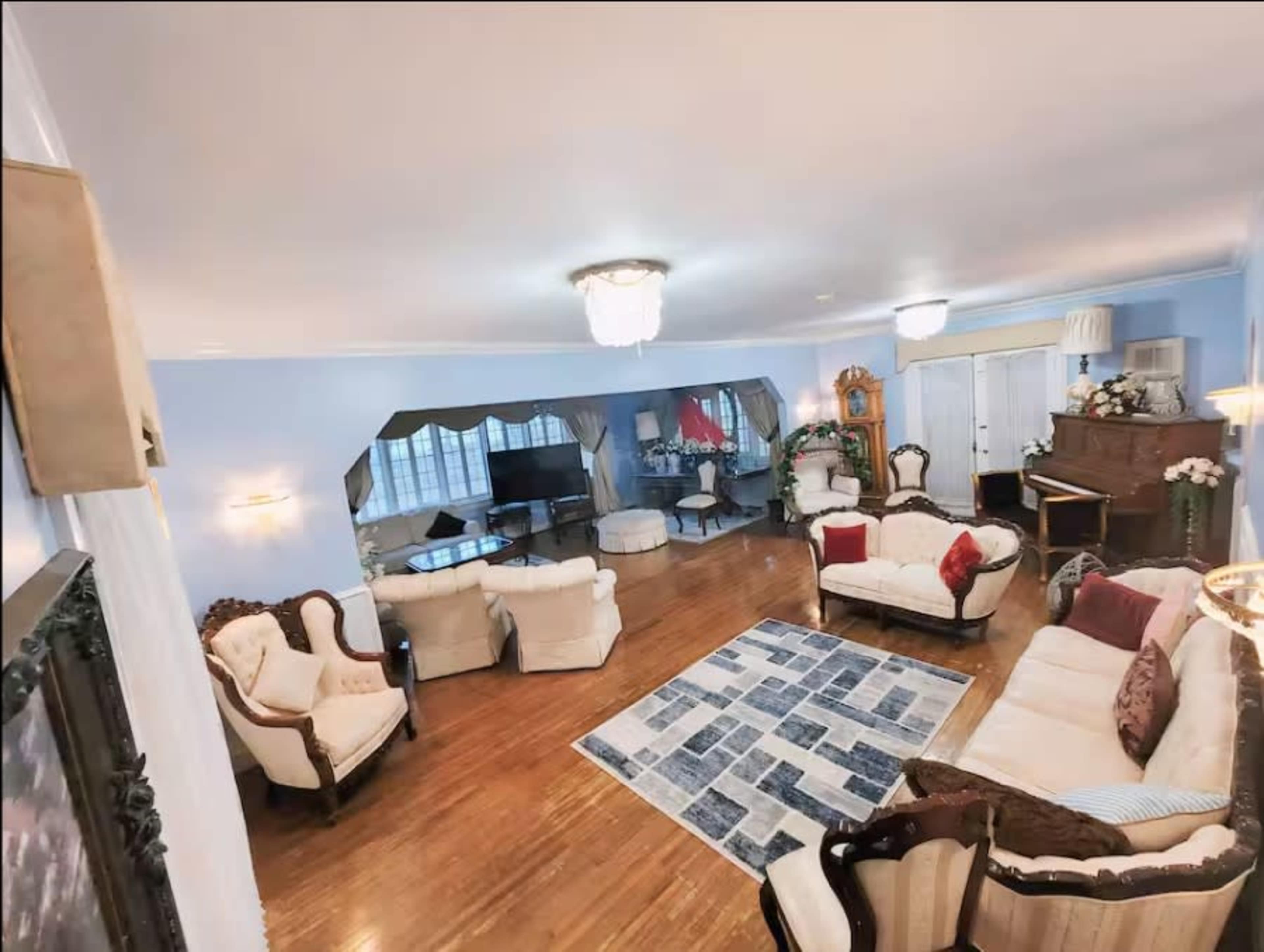 Downtown Historic Estate Private Pool 1.5 ac Gated Image in San Juan, San Juan, TX