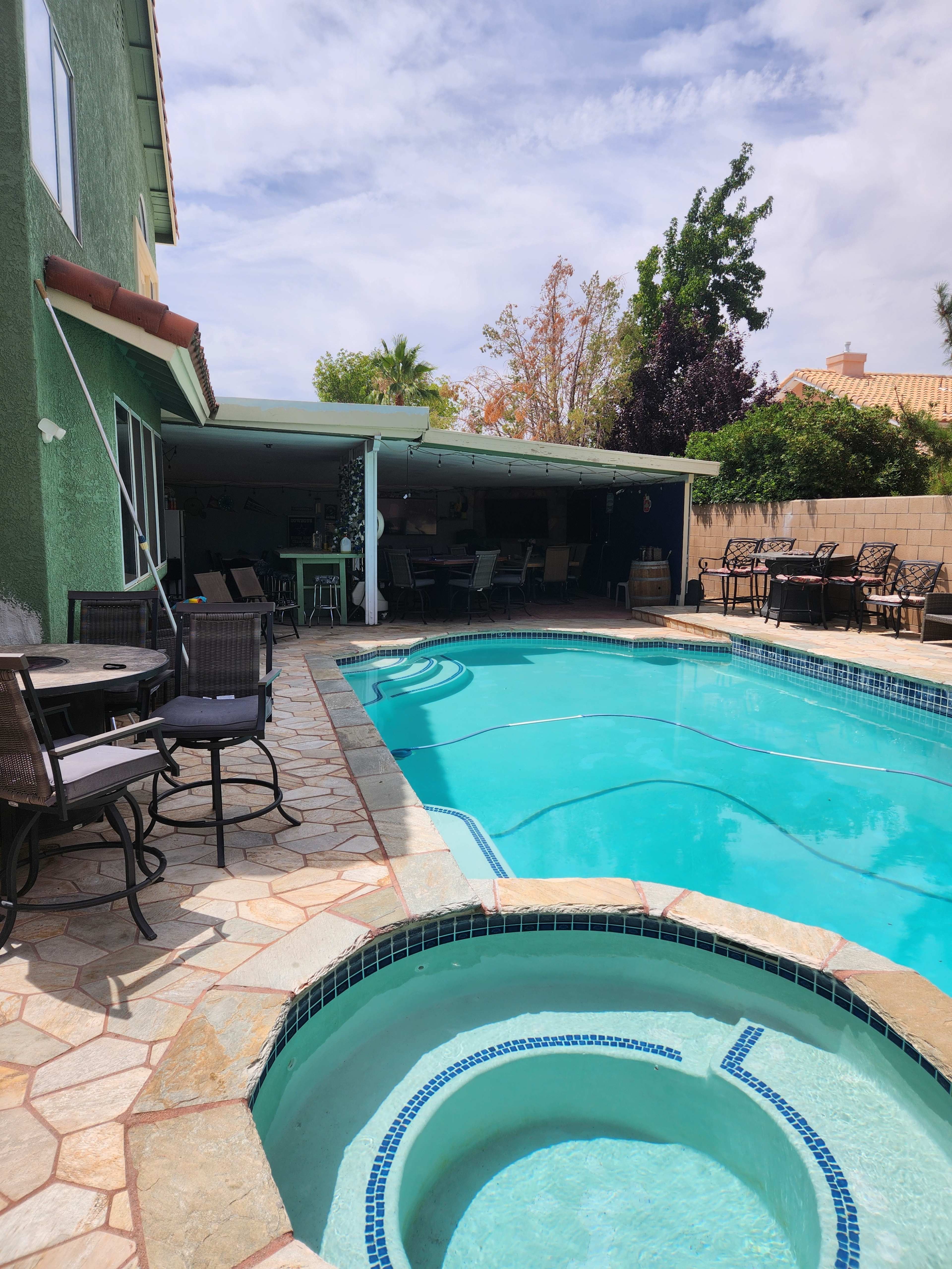 Da PUB Image in Palmdale, Palmdale, CA