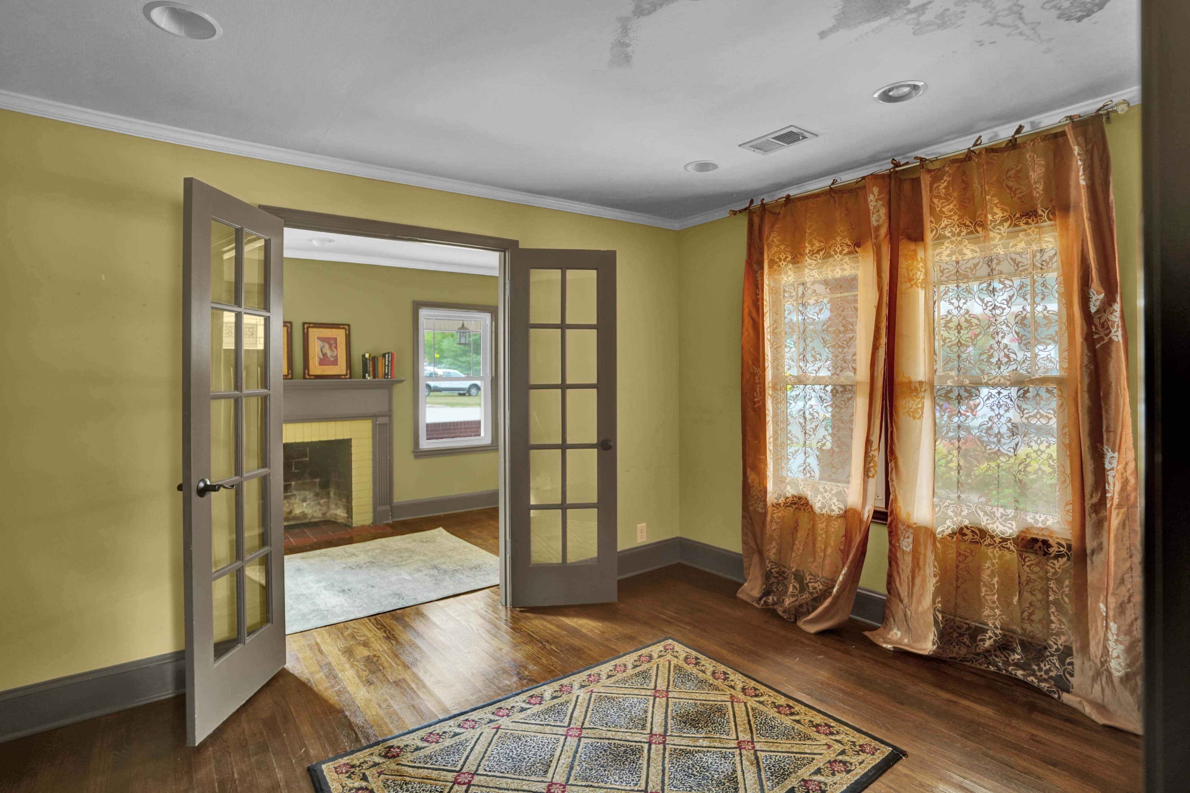 Downtown Vintage Home Image in Woodstock, Woodstock, GA