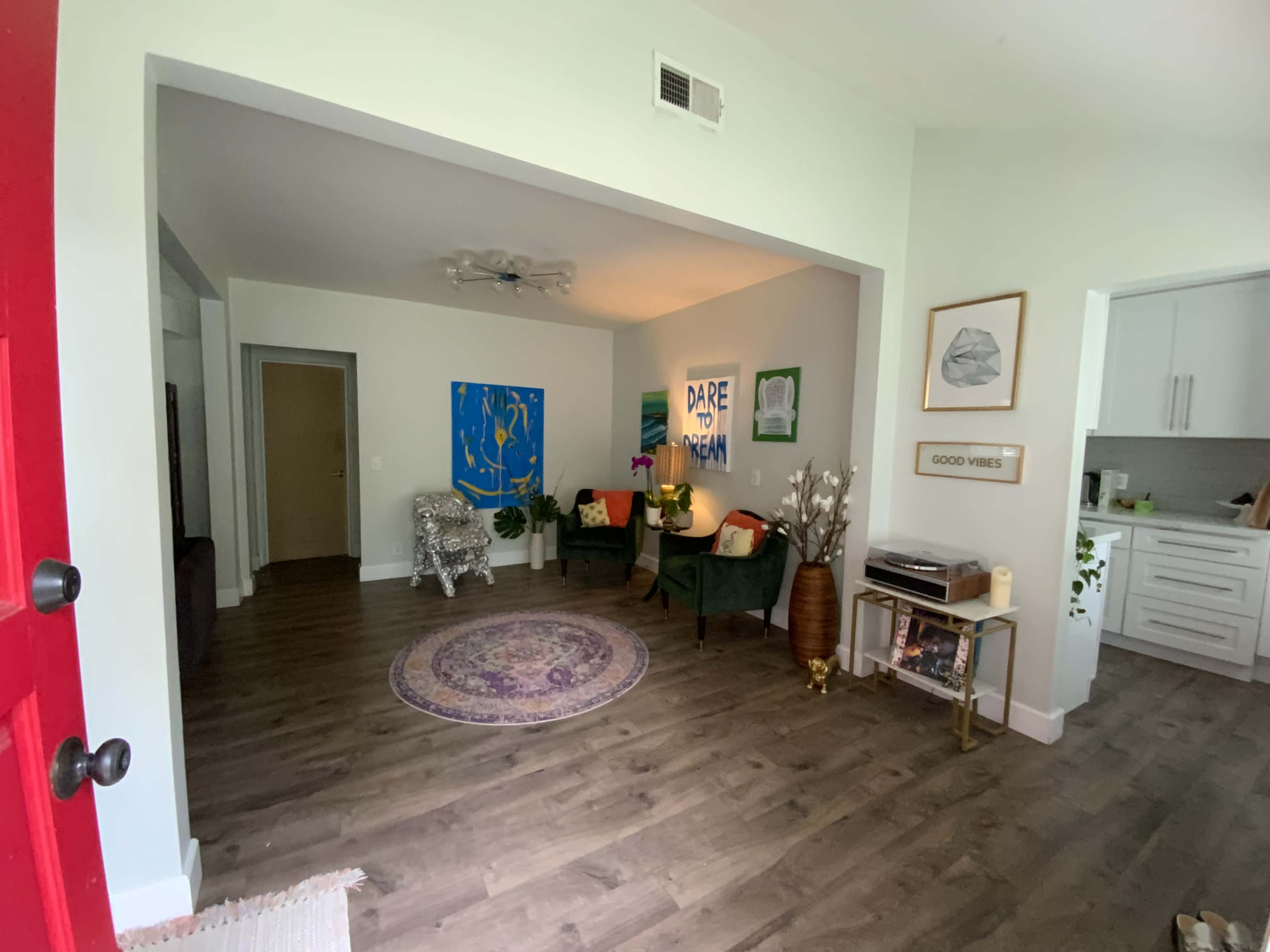 Artsy Home in Glendale Image in Glenwood, Glendale, CA