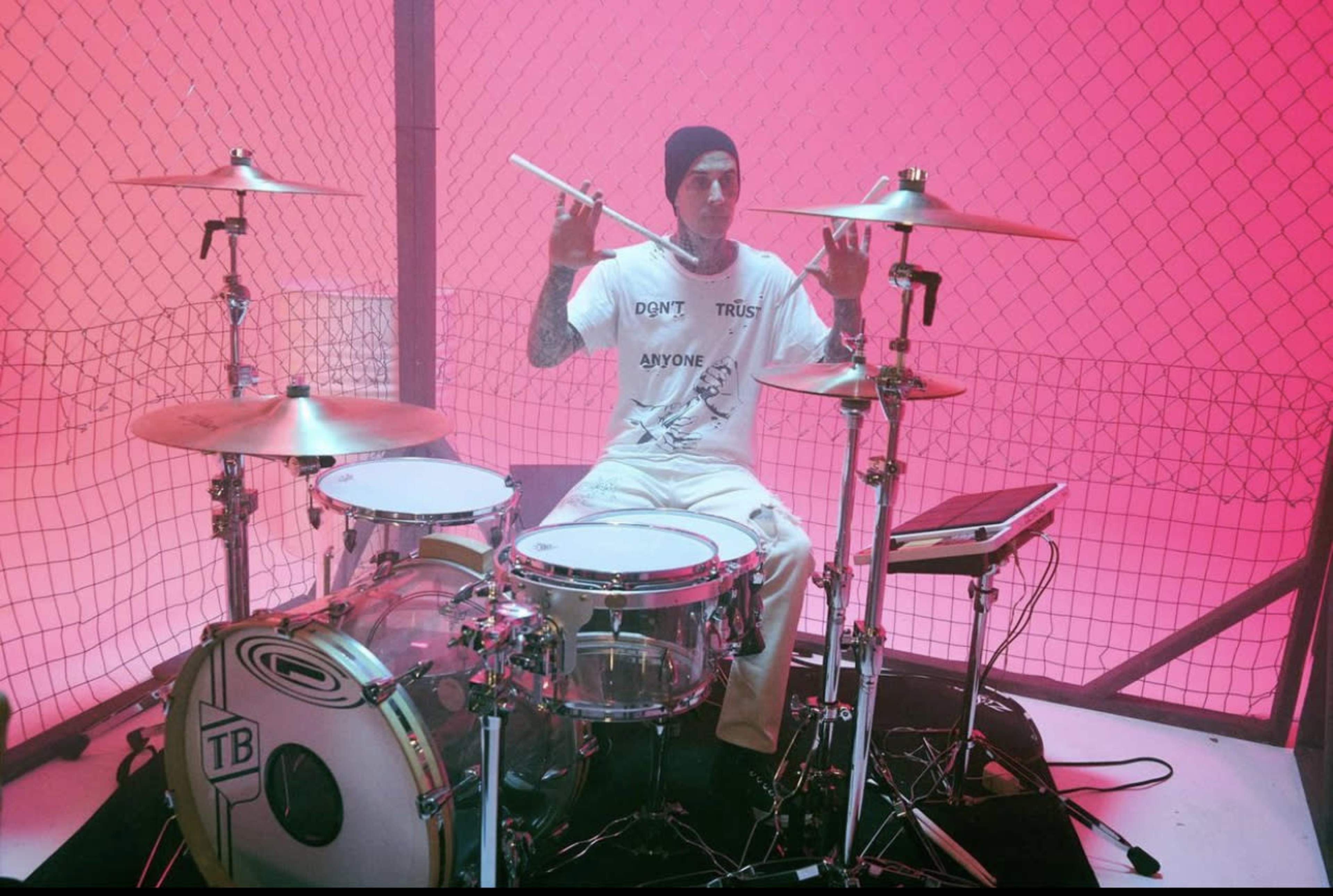 The Cage Set Image in South Los Angeles, Los Angeles, CA