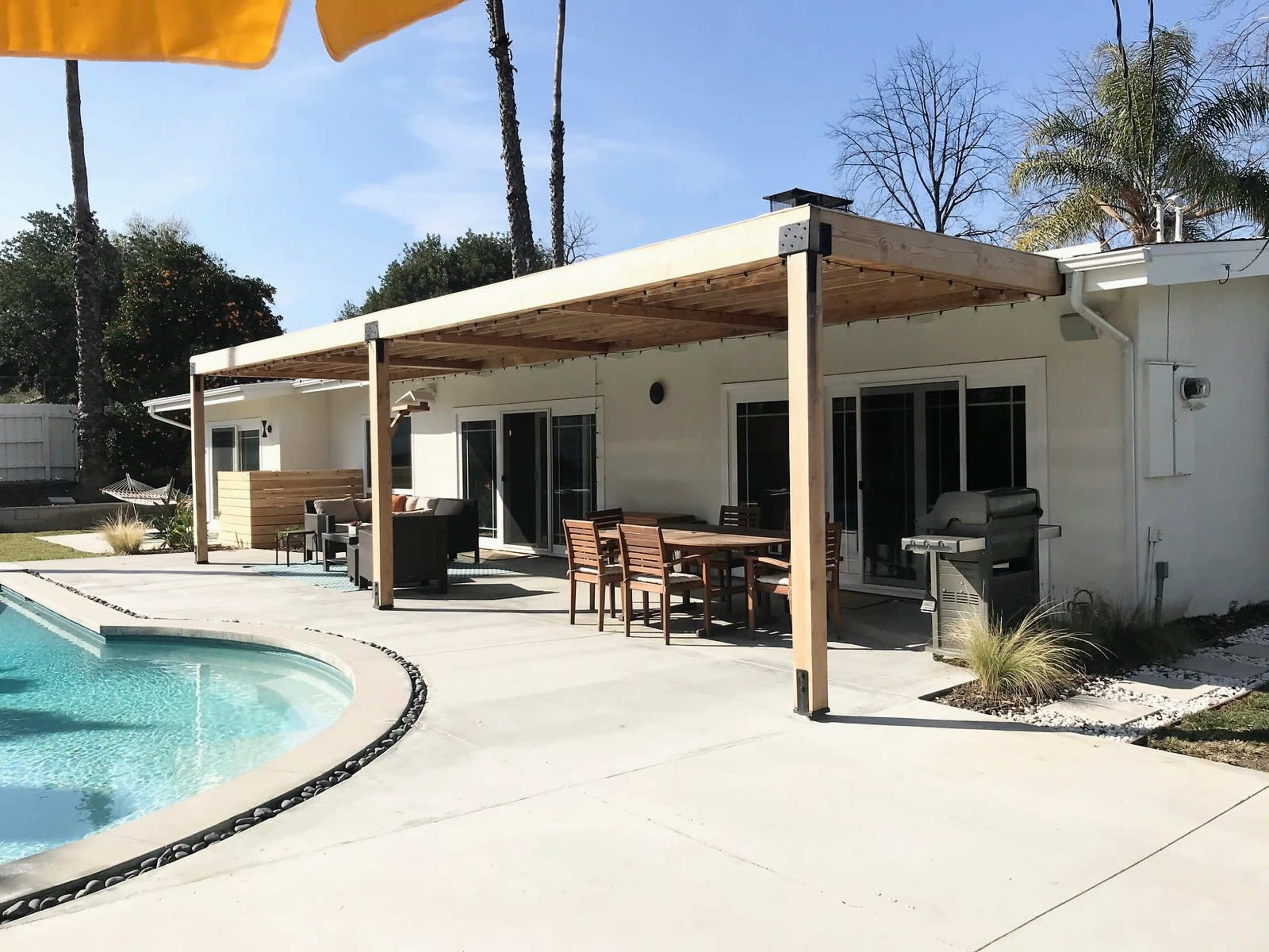 Mid Century Modern Escape Image in Woodland Hills, Woodland Hills, CA