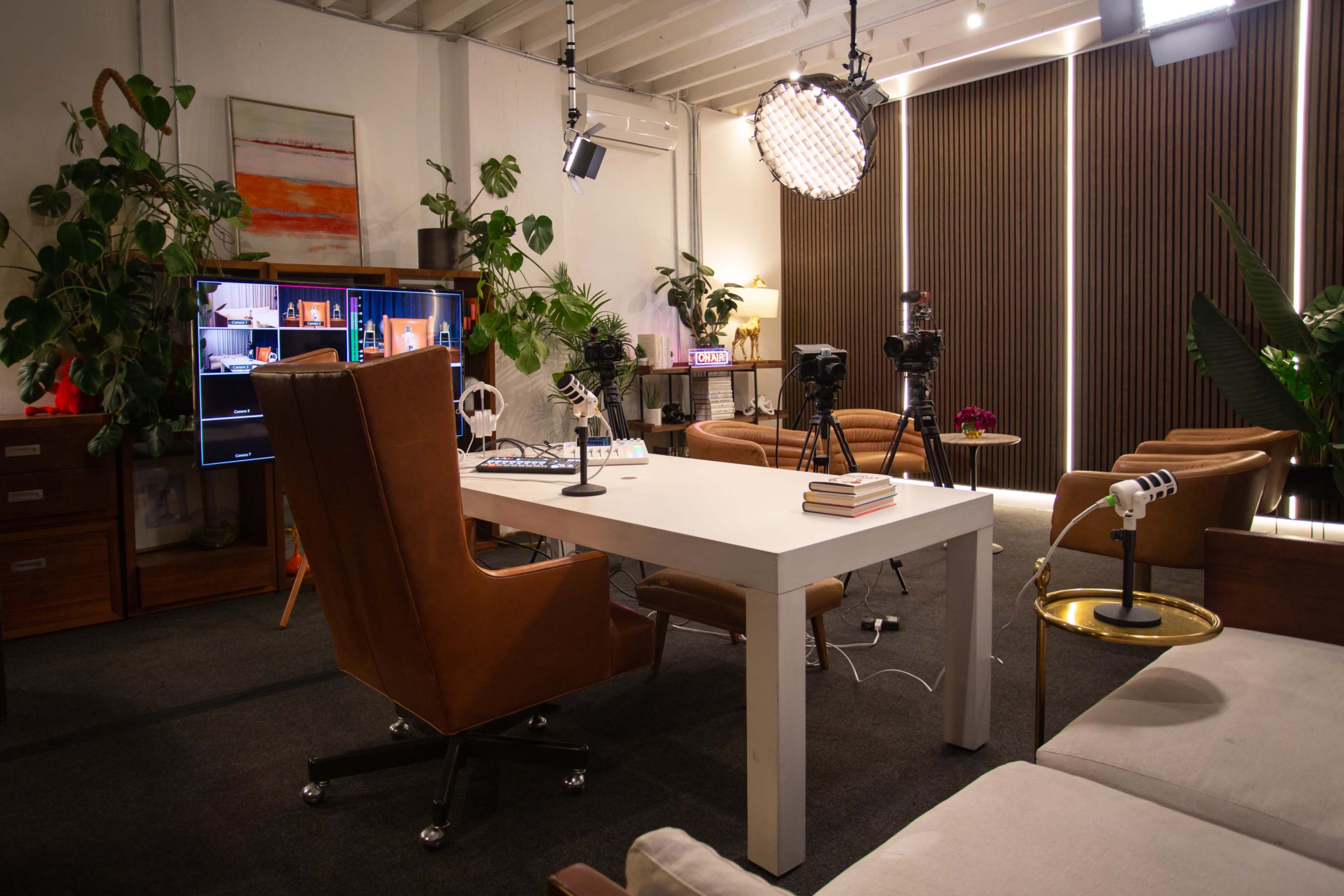 Podcast Studio with 4 Leather Chairs & White Executive Desk Image in Inglewood, Inglewood, CA