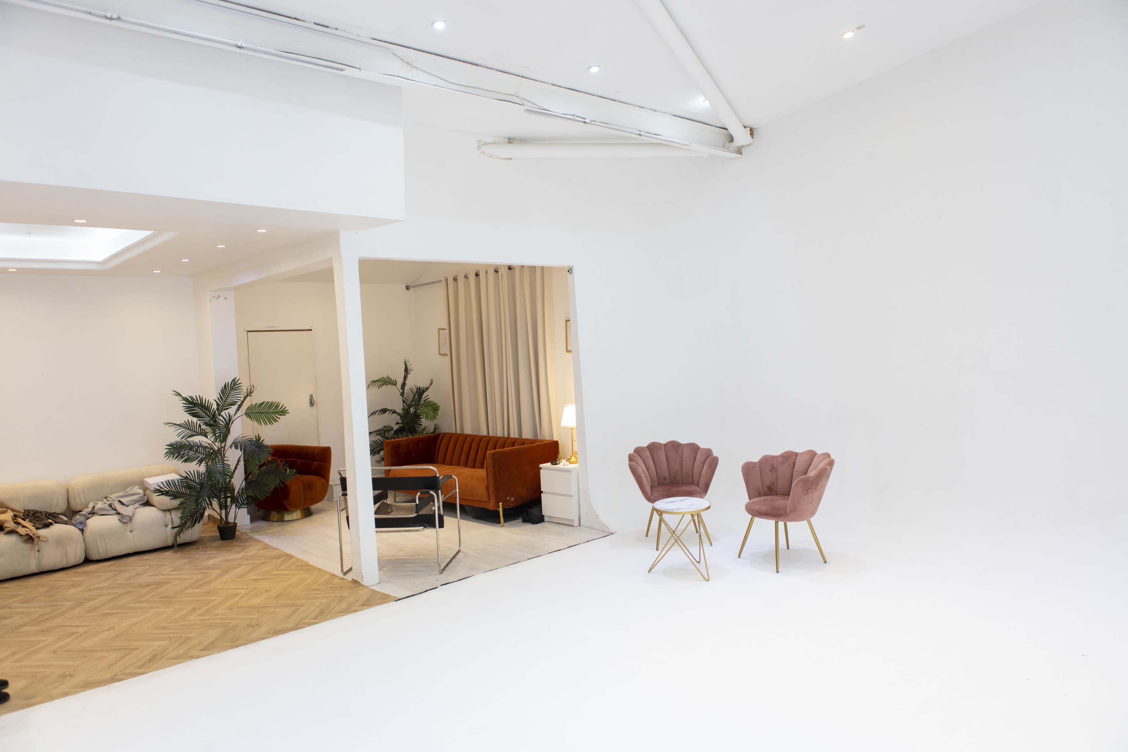 Infinity Cove Photo Studio - With Lifestyle Set ups & Coloured Backdrops Image in Woodford, London, ENG