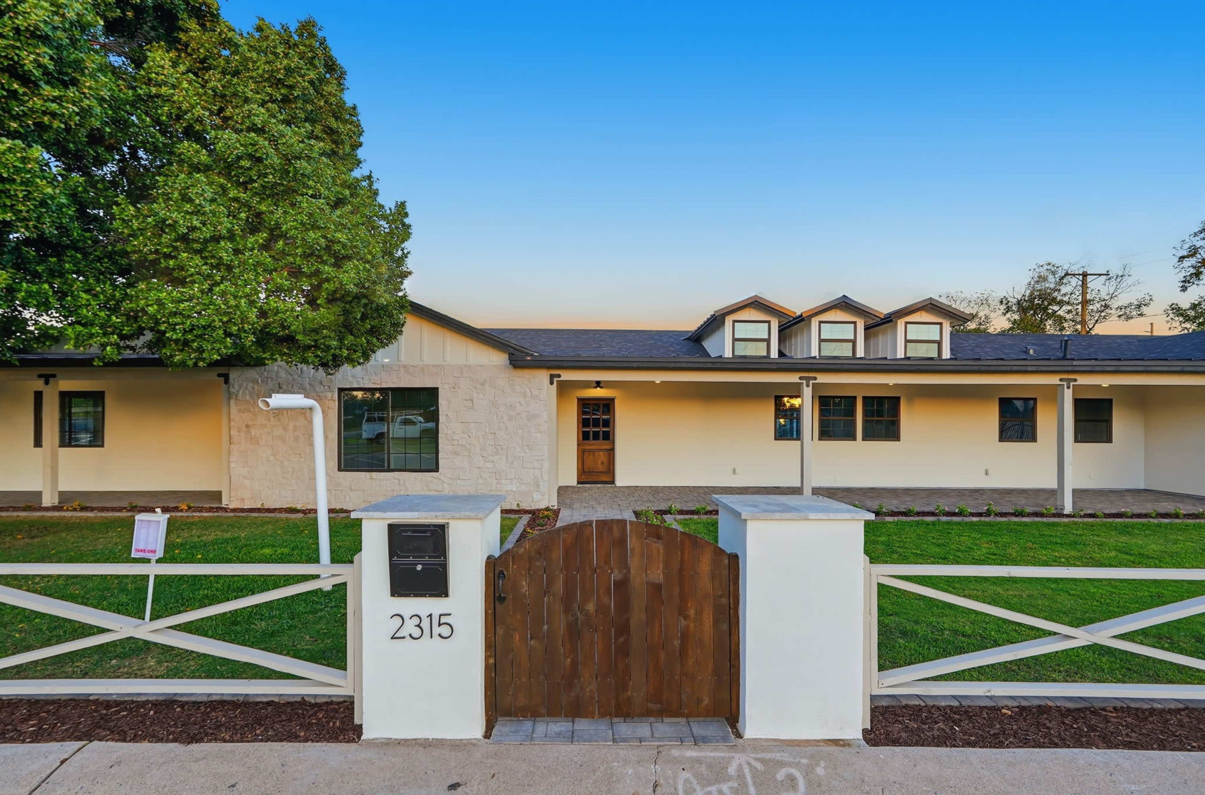 The Southern Charm Arcadia Home Image in Camelback East Village, phoenix, AZ
