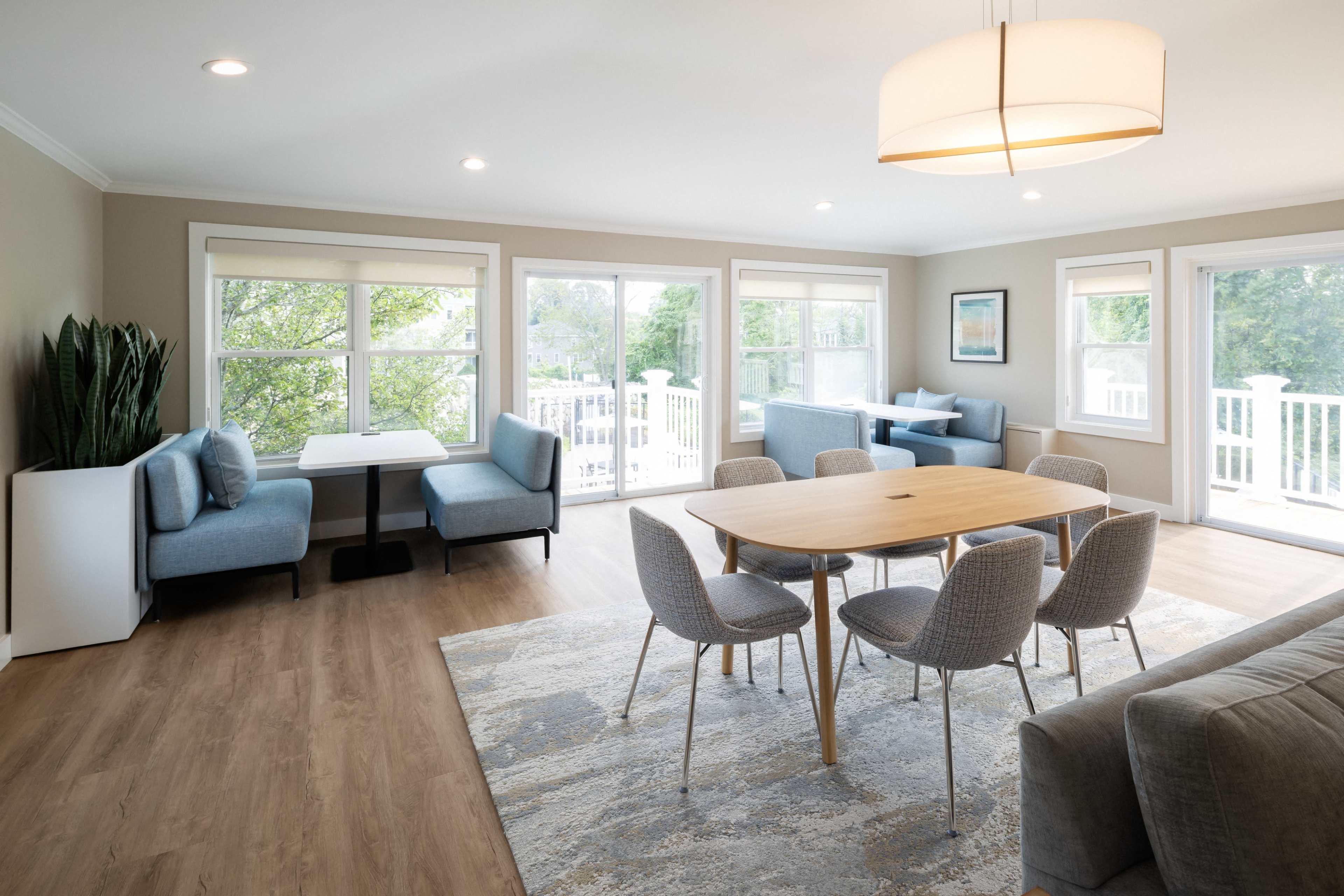 Versatile Space with Entertaining Kitchen in Burlington Image in Bedford, Burlington, MA