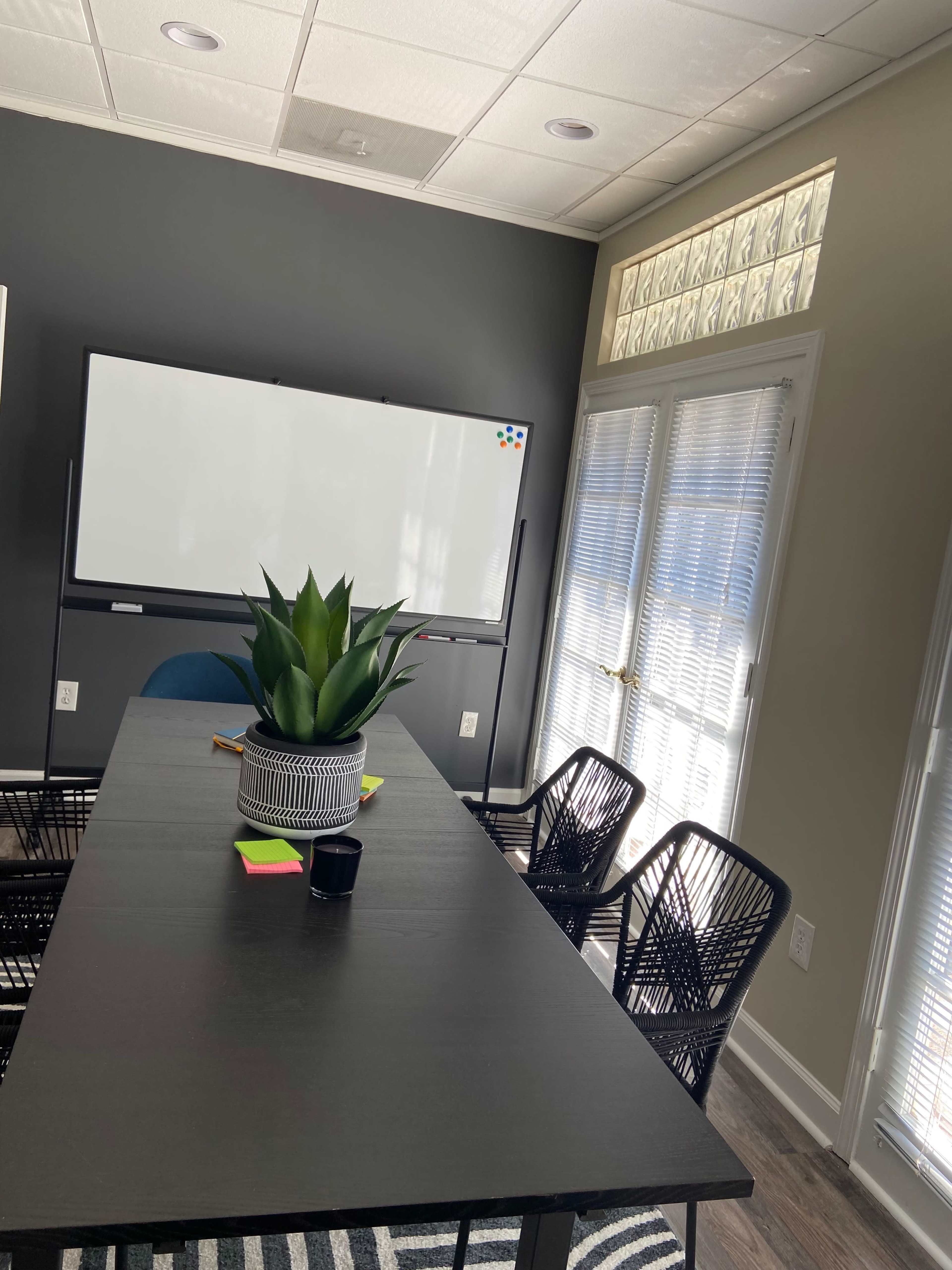 Contemporary Intimate Meeting Space in Roswell's medical downtown Image in Alpharetta, Roswell, GA