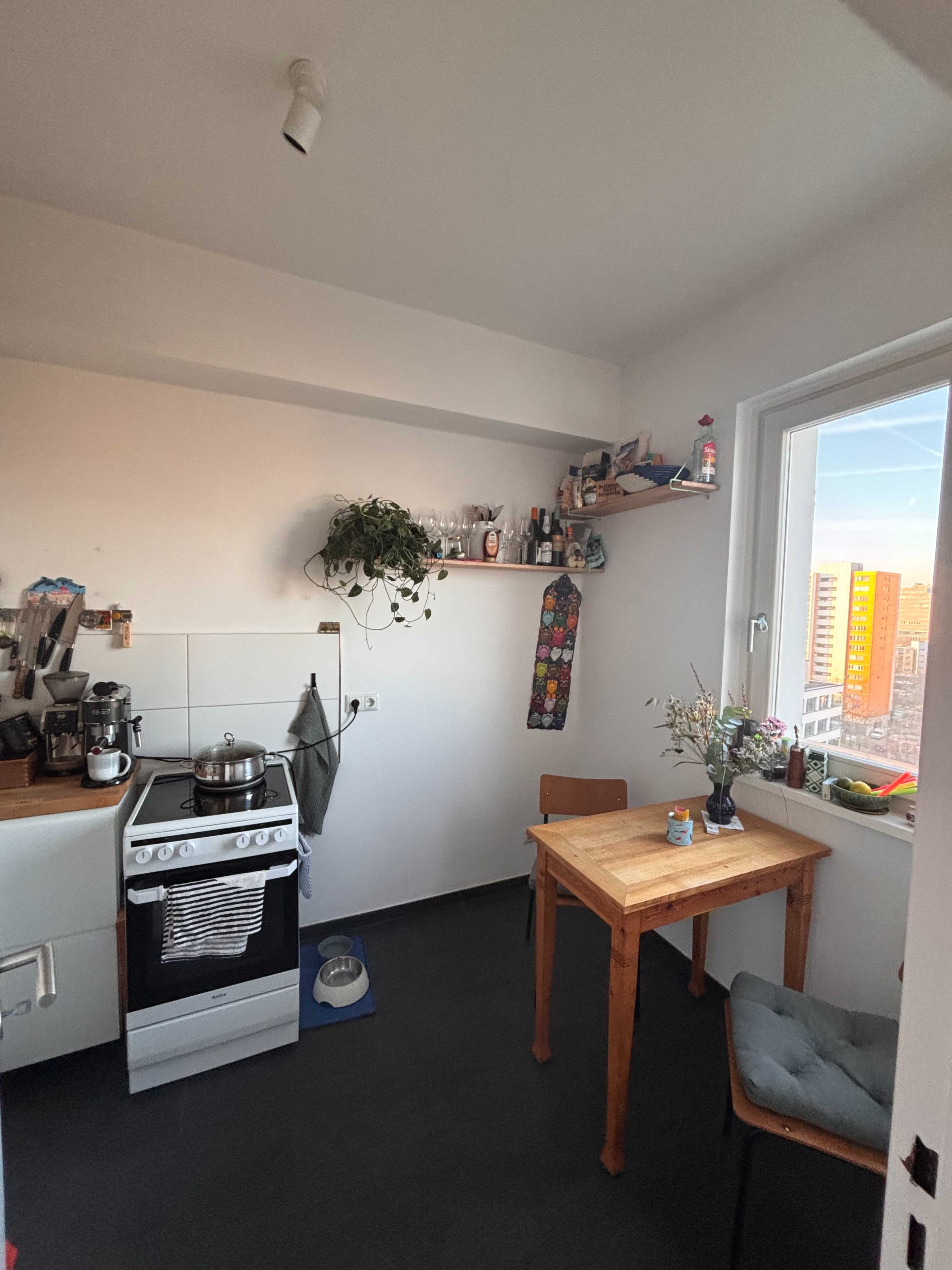 1 Zimmer Wohnung in Kreuzberg mit Balkon im 11.Stock Bild in Kreuzberg, Berlin, 
