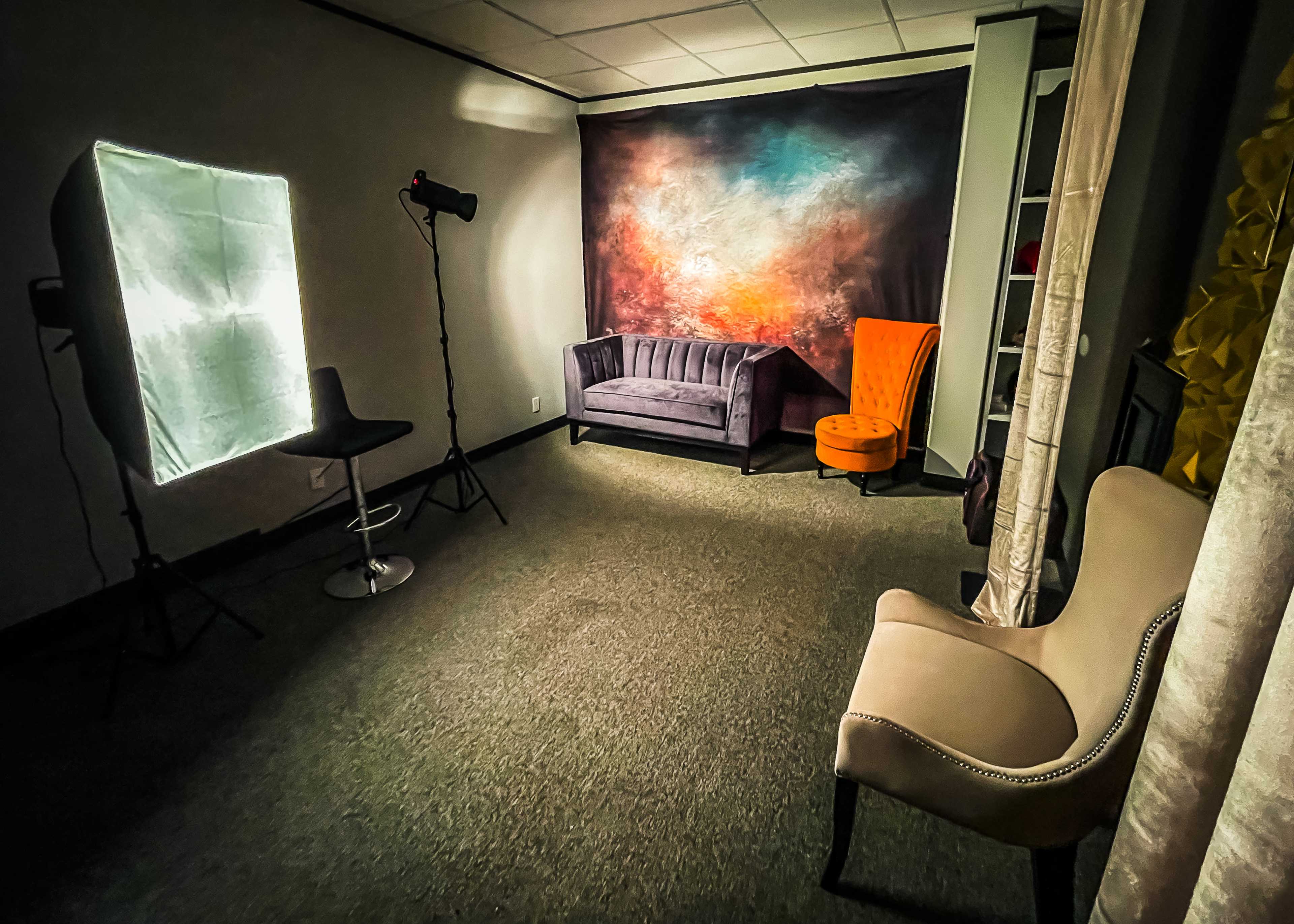 The Lab Houston | Studio A: Gallery Level Portrait Space with Upscale ...