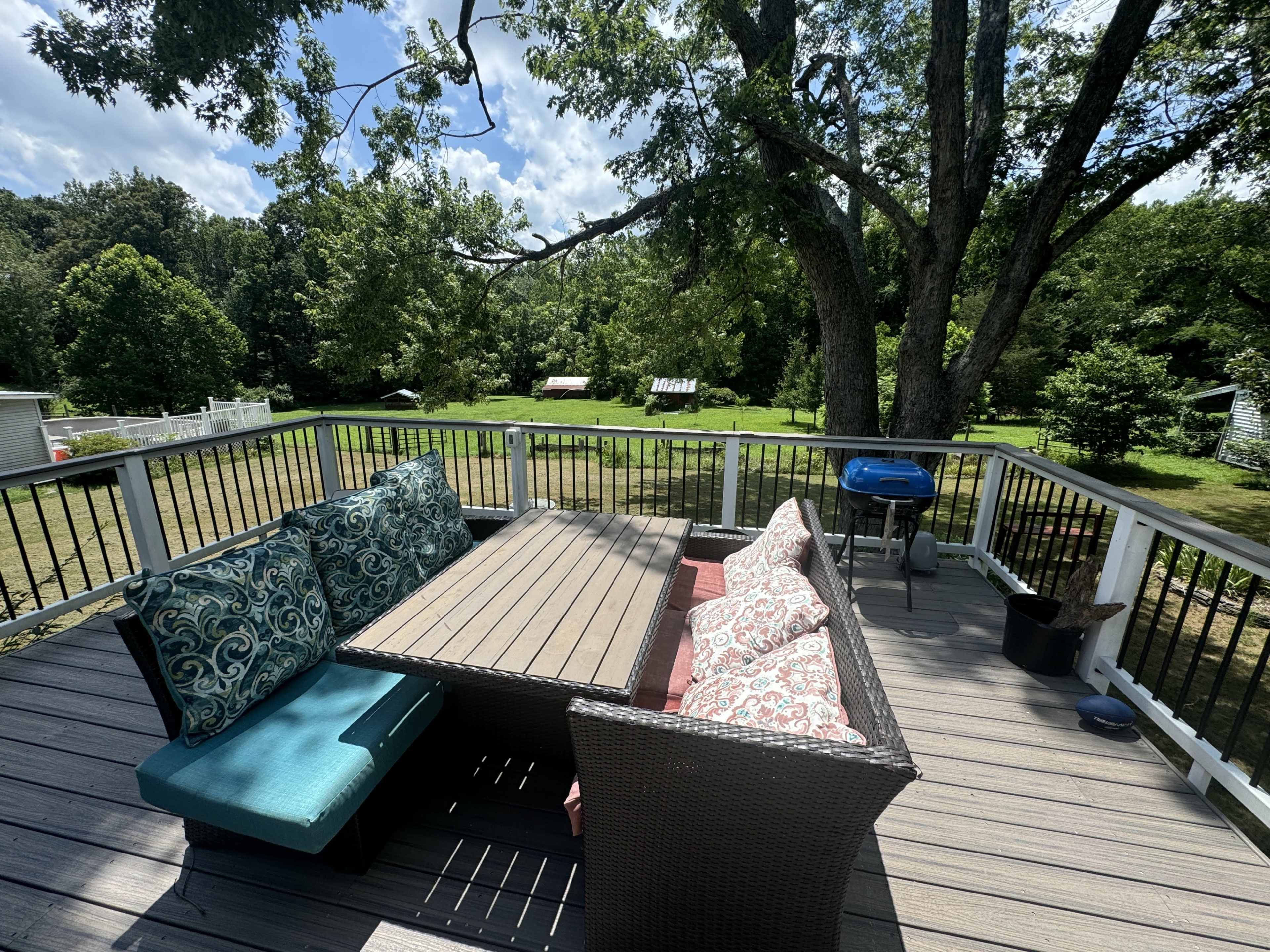 The Land of Golden Sunshine Farm Image in , Stafford, VA