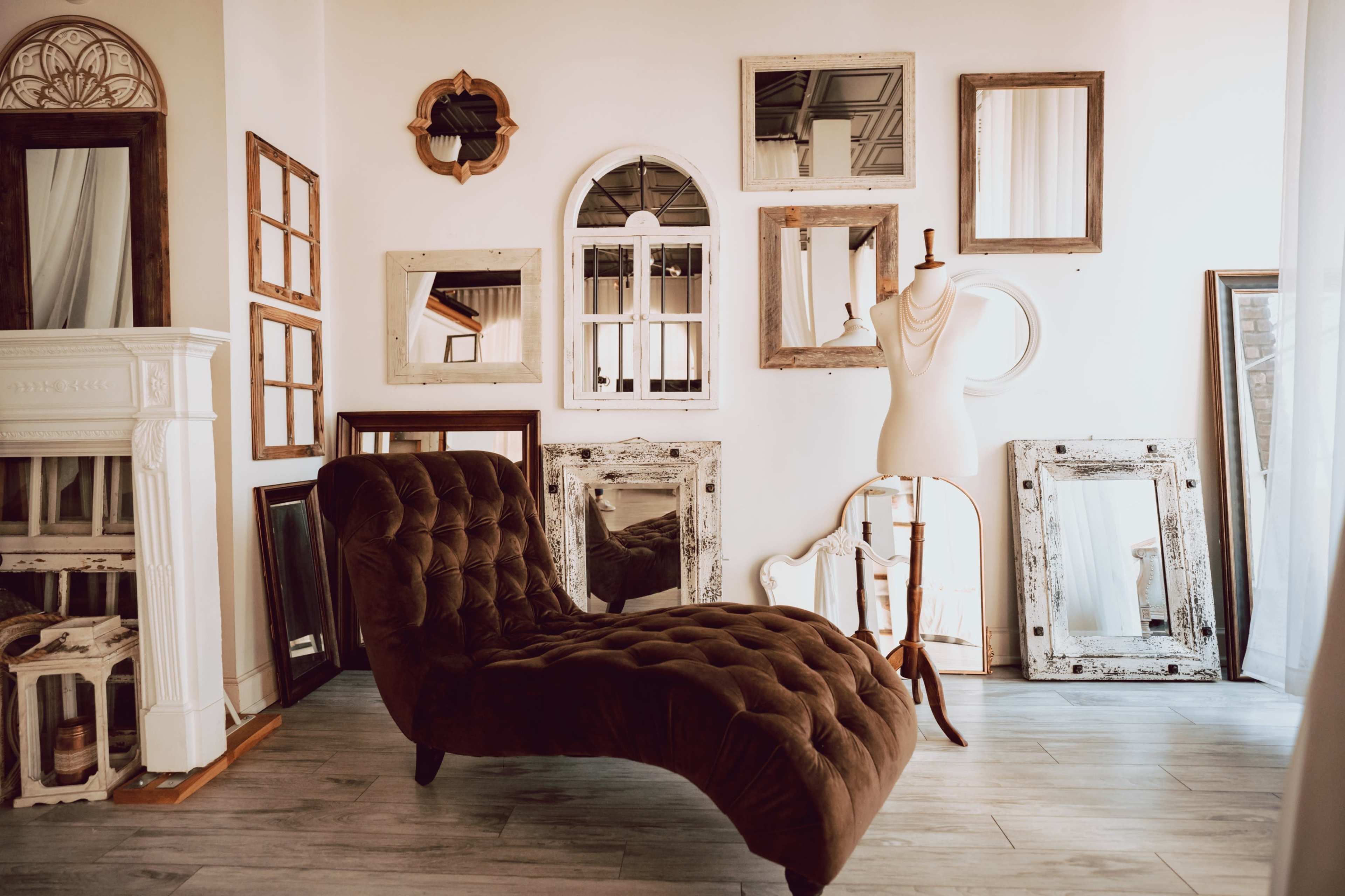 A rustic downtown loft studio filled with natural light and open, flexible space. Image in North Hempstead, Great Neck, NY