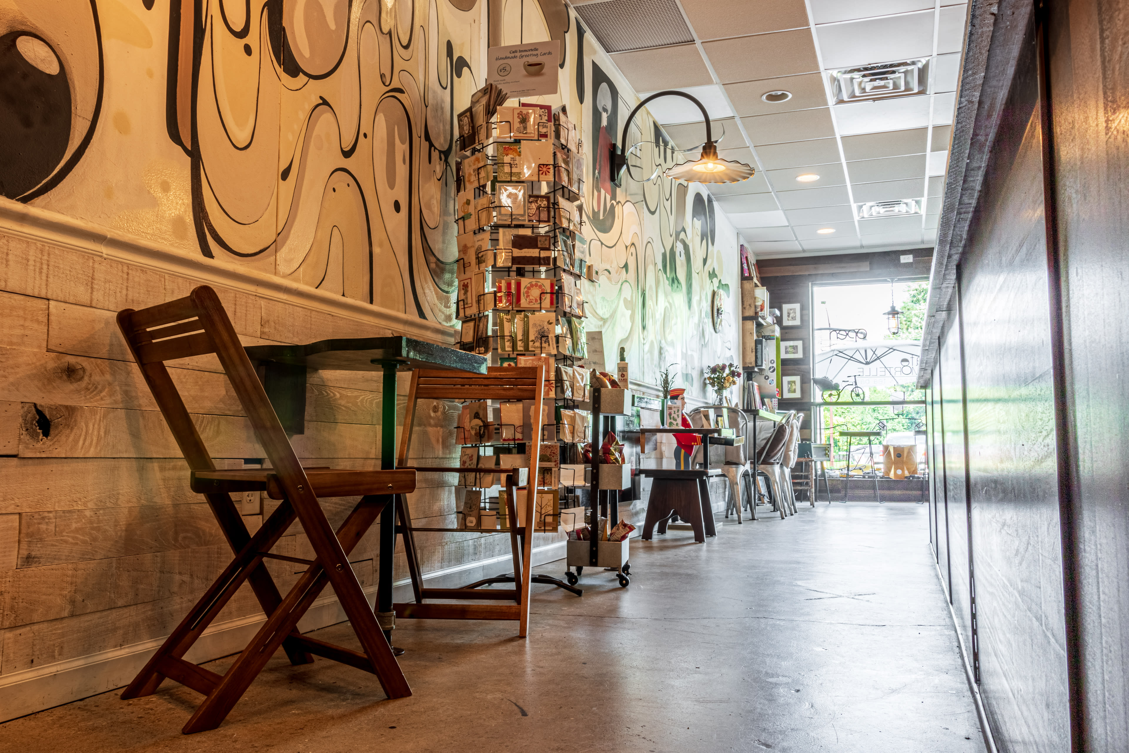 Warm & Quirky Urban Spot for Intimate Celebrations Image in Troy, Troy, MI
