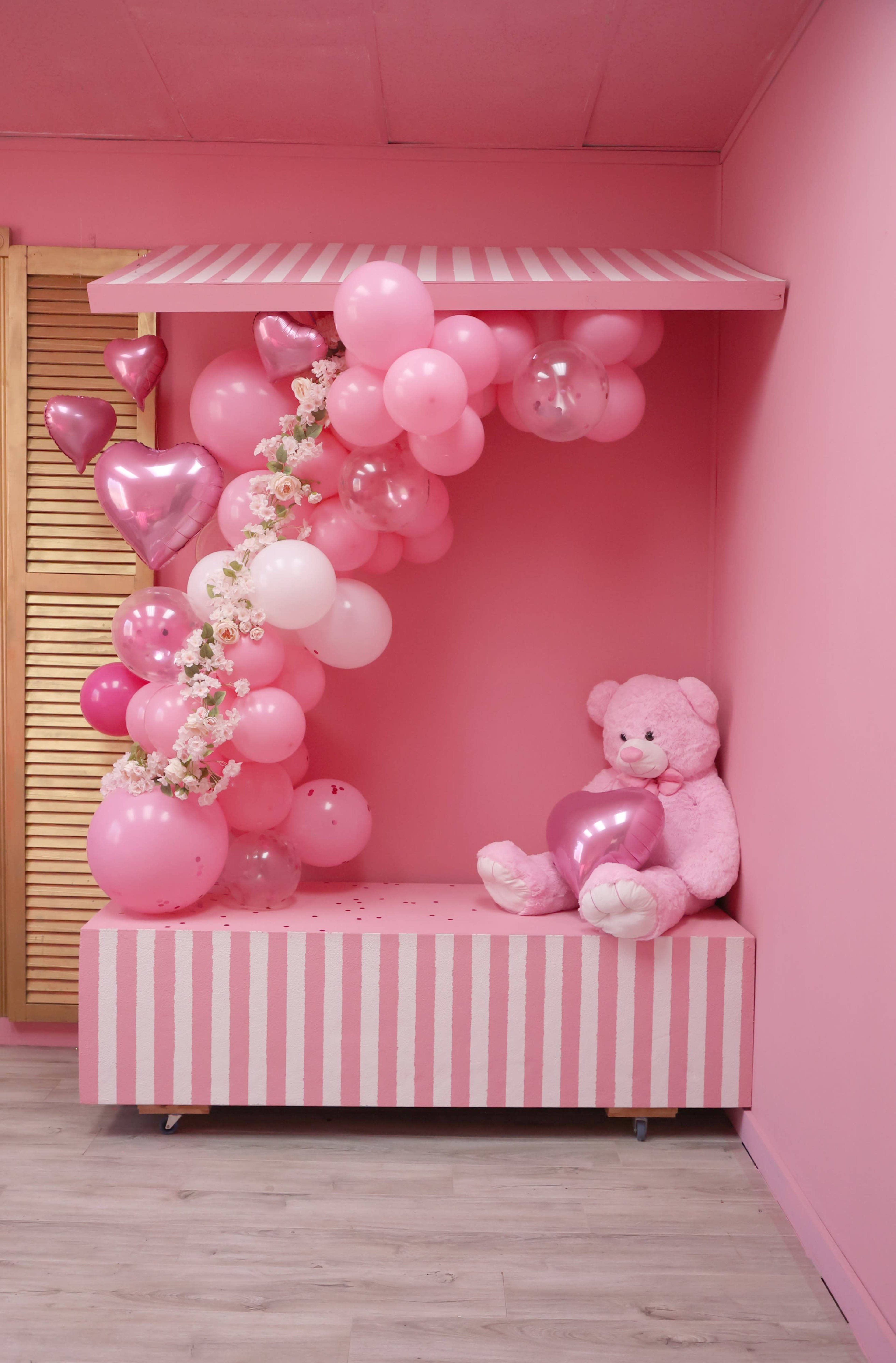 Hip Photo Studio 3 pink room - Equipment Available Image in Gessner Road Commerce Park, Missouri City, TX